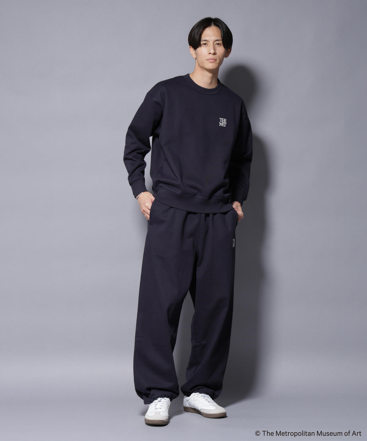 The Met」ロゴ×アーカイブロゴ刺繍スウェット(セットアップ可)