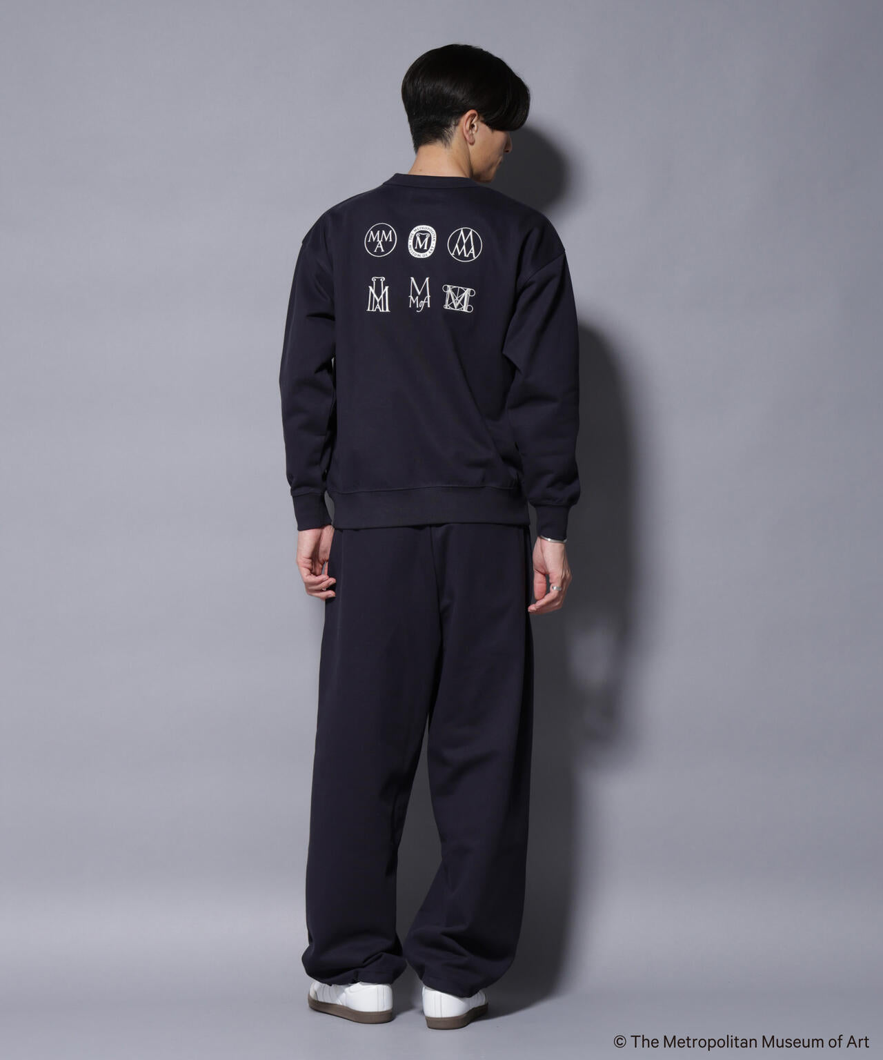 「The Met」ロゴ×アーカイブロゴ刺繍スウェット(セットアップ可) 6685223243