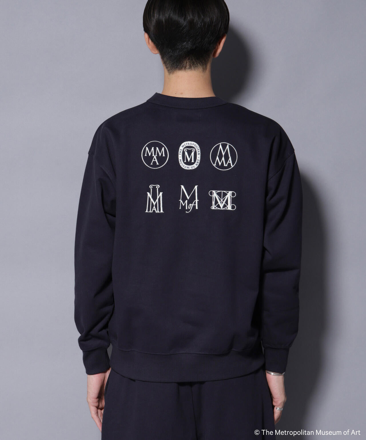 「The Met」ロゴ×アーカイブロゴ刺繍スウェット(セットアップ可) 6685223243