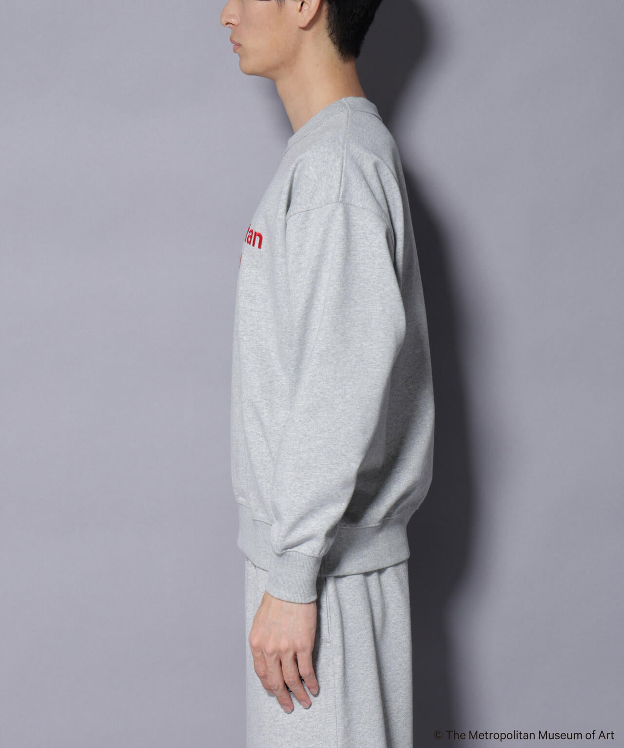 「The Met」 リーガルネーム刺繍 スウェット 6685223244