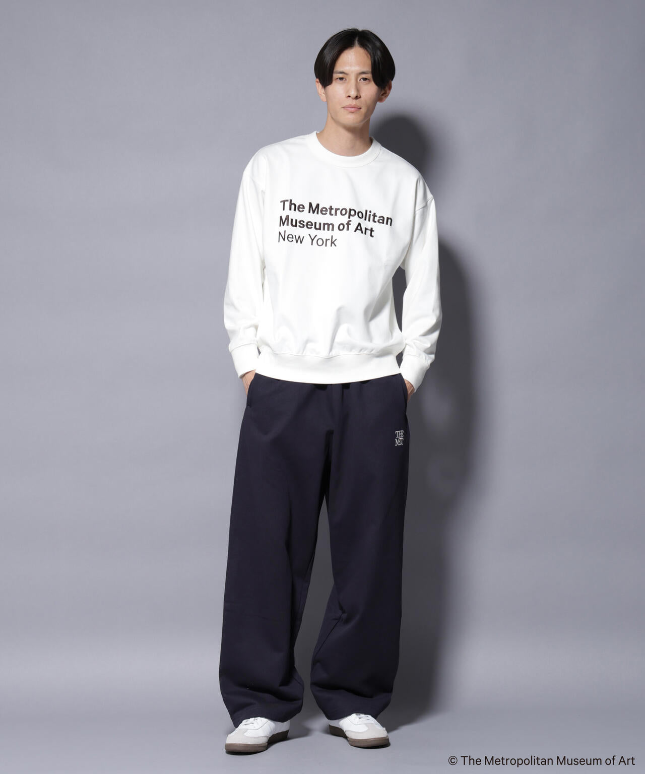 「The Met」 リーガルネーム刺繍 スウェット 6685223244
