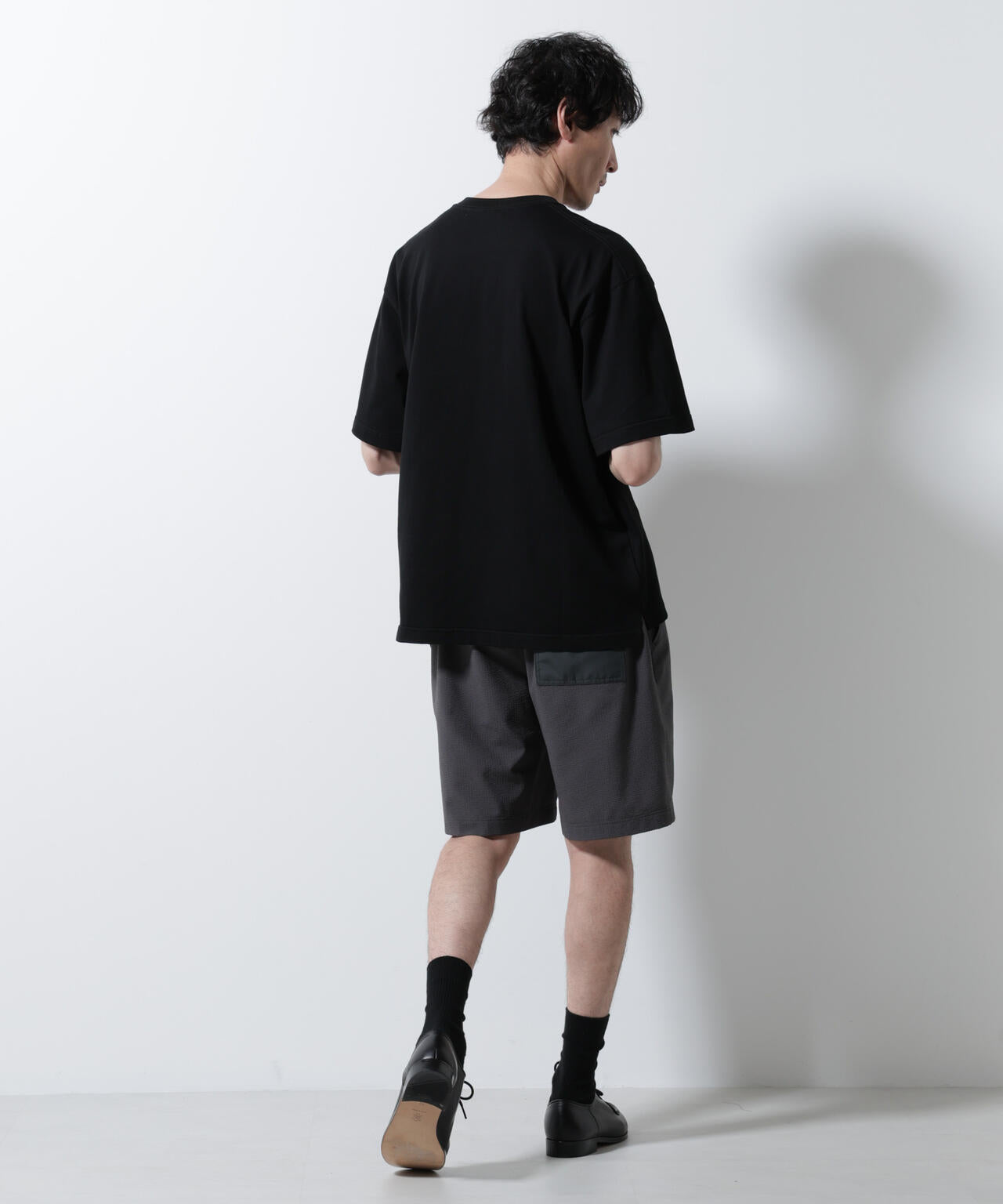 「BOHO CHIC」エディトリアル プリントTシャツ 6685224216