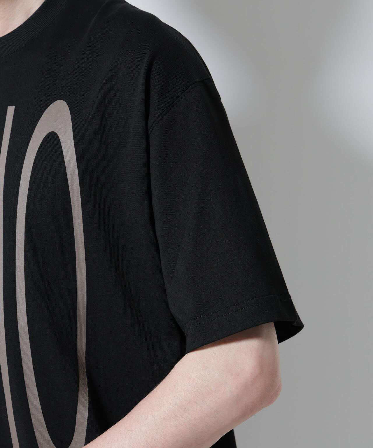 「BOHO CHIC」エディトリアル プリントTシャツ 6685224216
