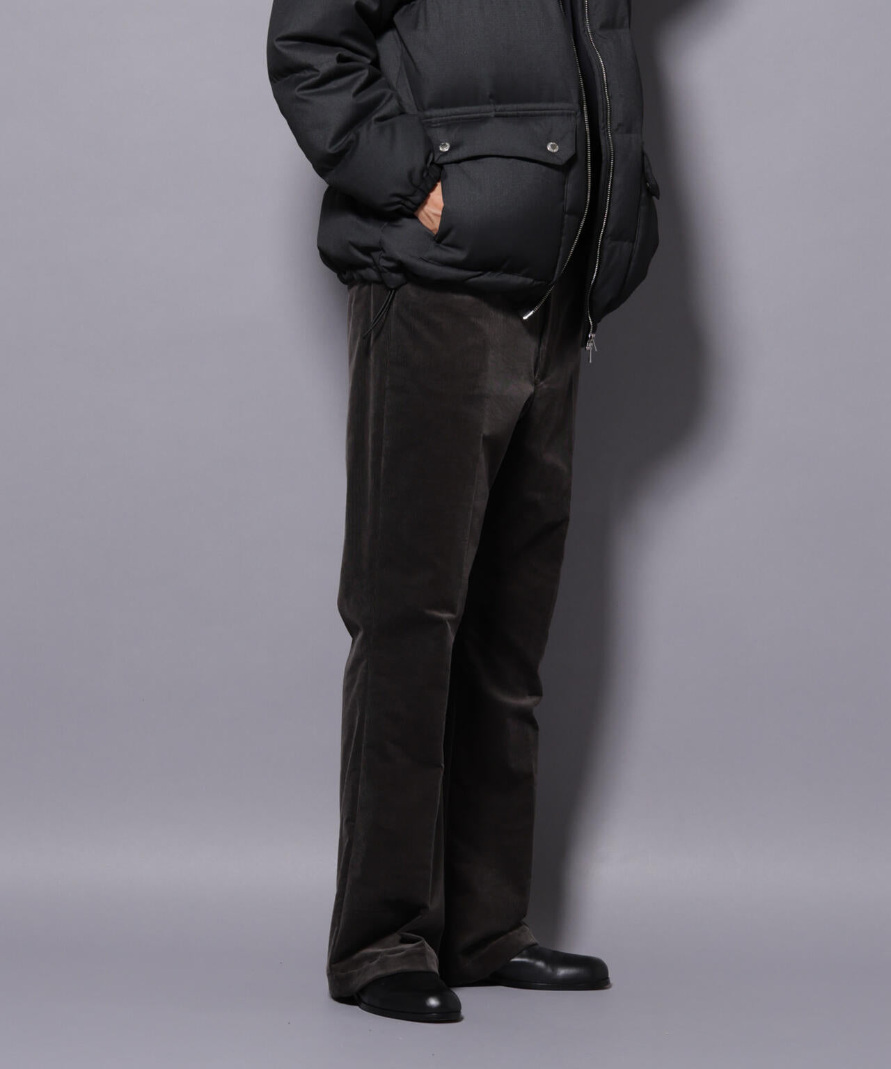 AIRコーデュロイ ライトフレアパンツ/STRETCH（セットアップ可）