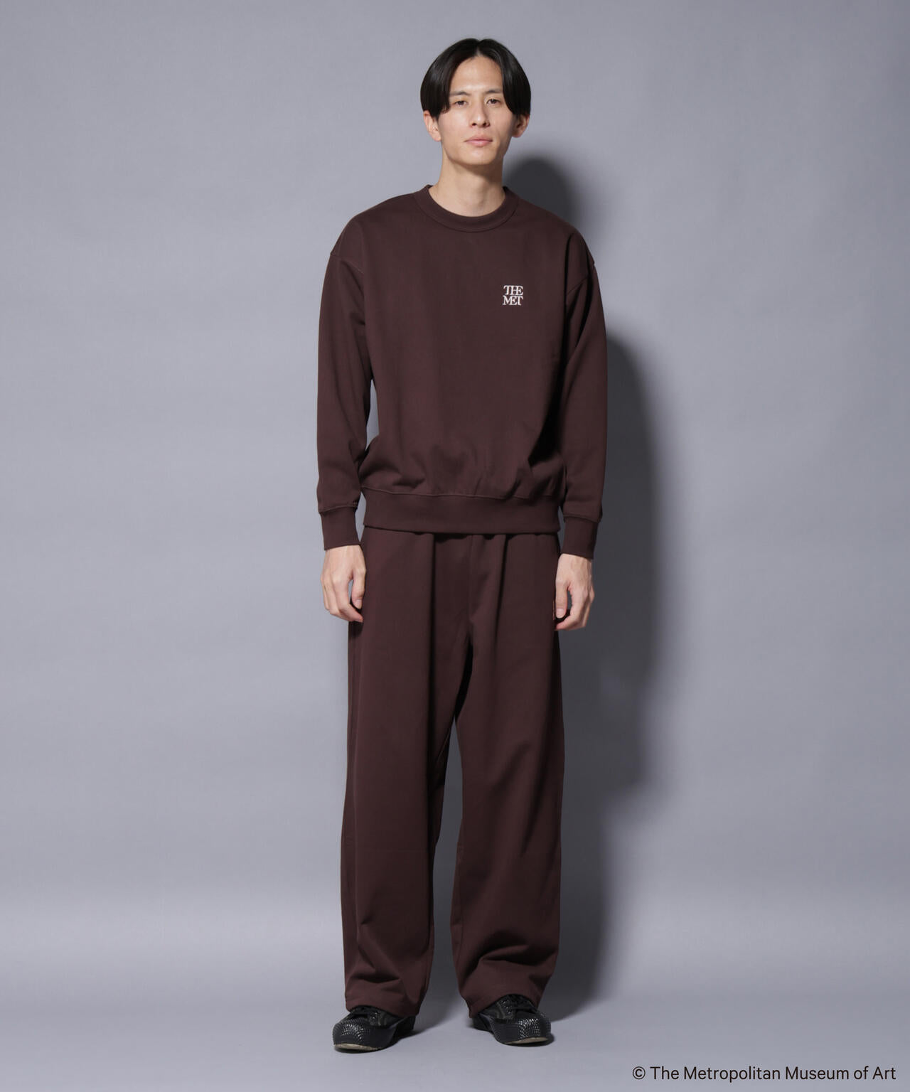 「The Met」ロゴ刺繍 2WAYワイドスウェットパンツ（セットアップ可） 6685227229
