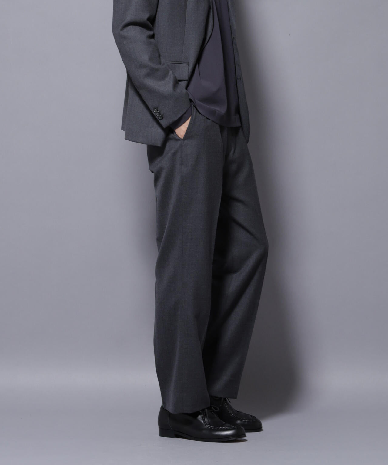 N TROUSERS PREMIUM」RENU(R)洗えるサキソニーストレートパンツ