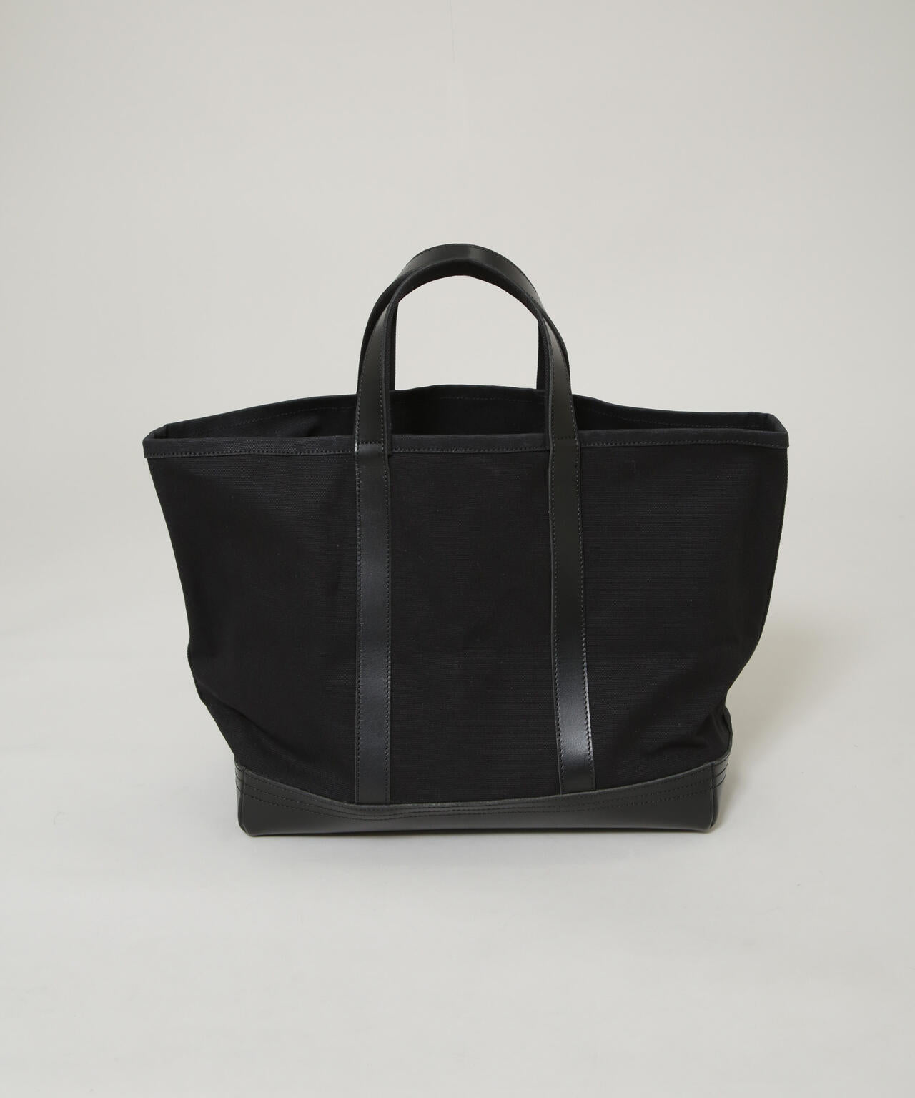 ｢NJ/CLUB｣ キャンバスレザートートバッグ 6685232212