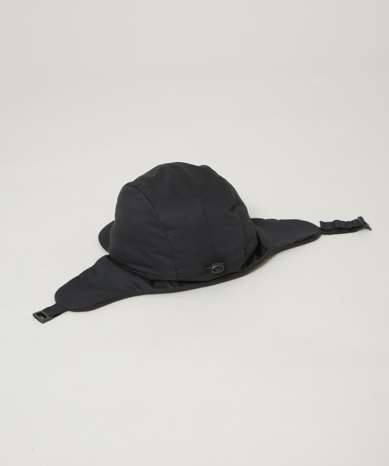 NJ/CLUB」イヤーフラップキャップ