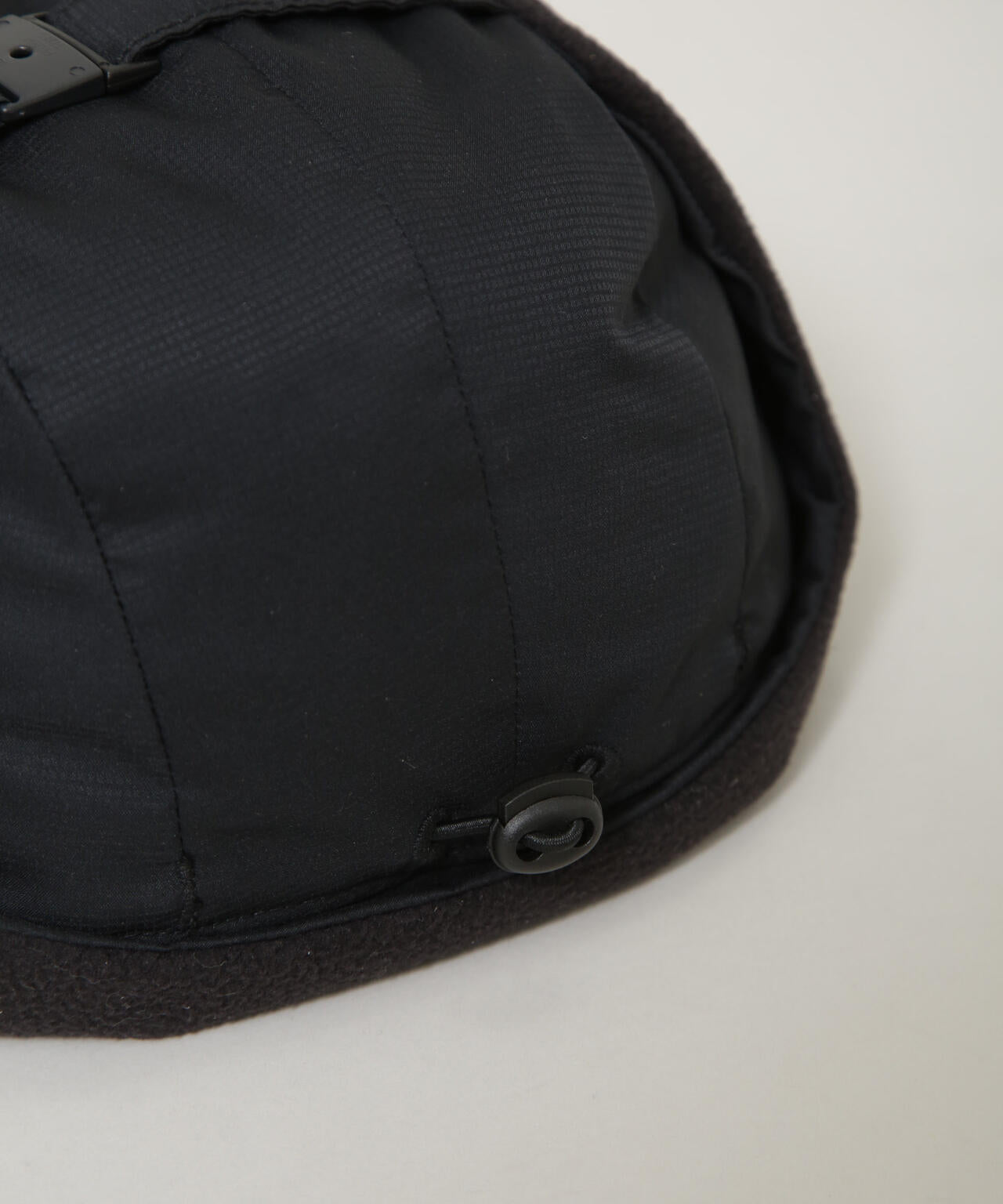 NJ/CLUB」イヤーフラップキャップ