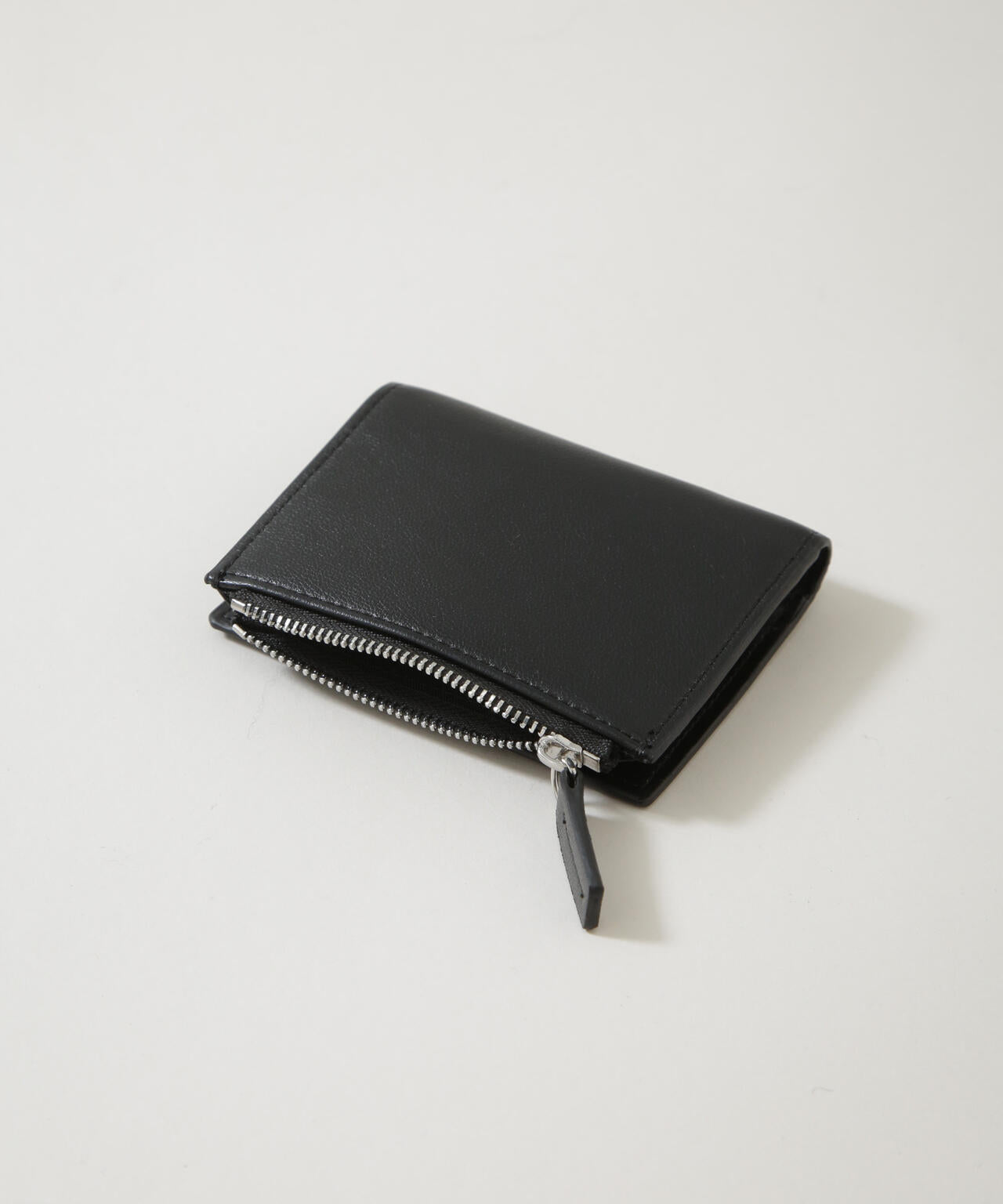 WEB限定/フェイクレザーコンパクトウォレット 6685252203