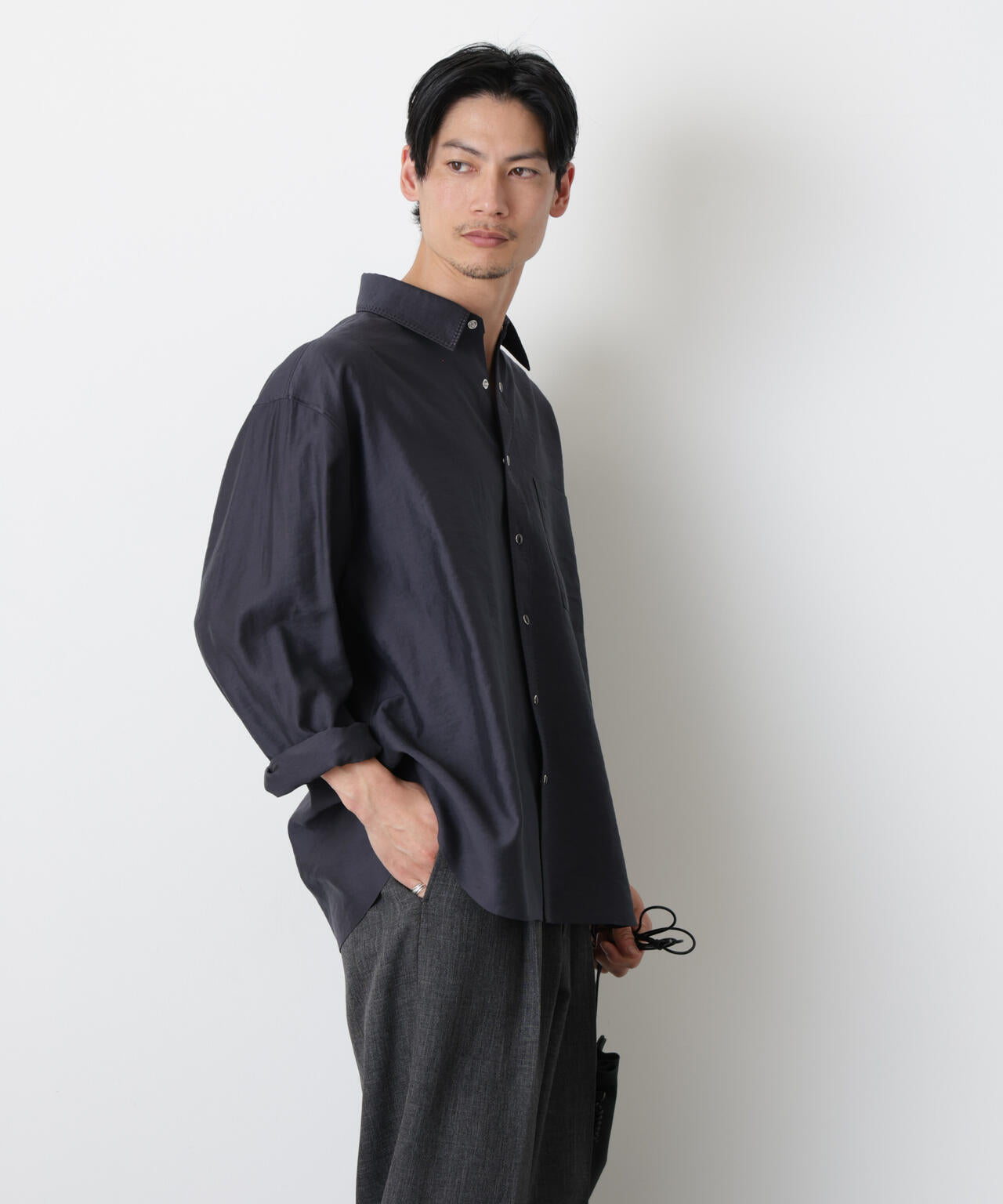 エンブロイダリーシルキーシャツ 6686120212