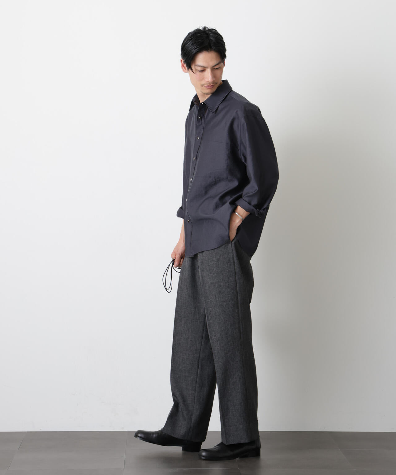 エンブロイダリーシルキーシャツ 6686120212