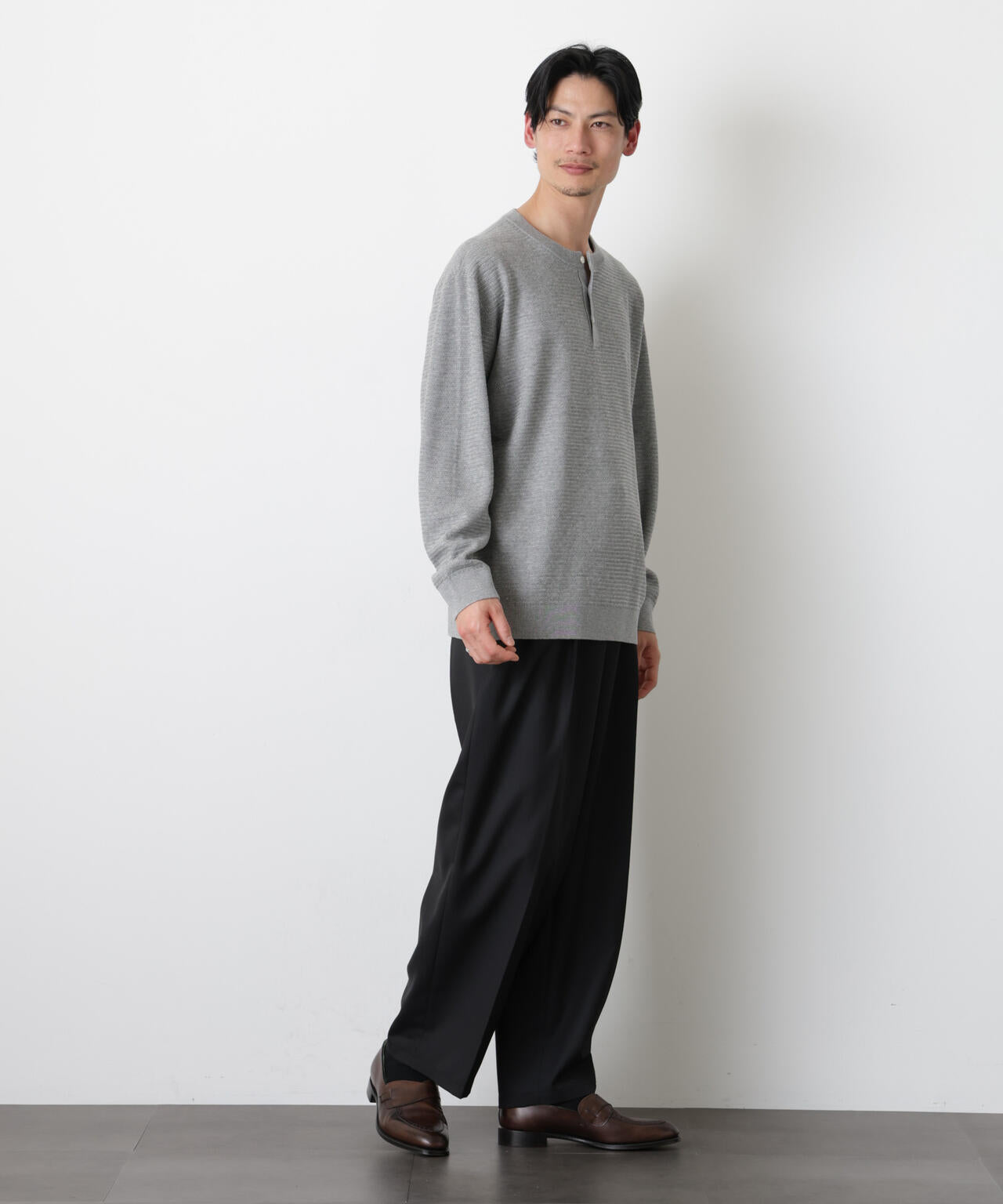 テクスチャーヘンリーネックニット 6686122205