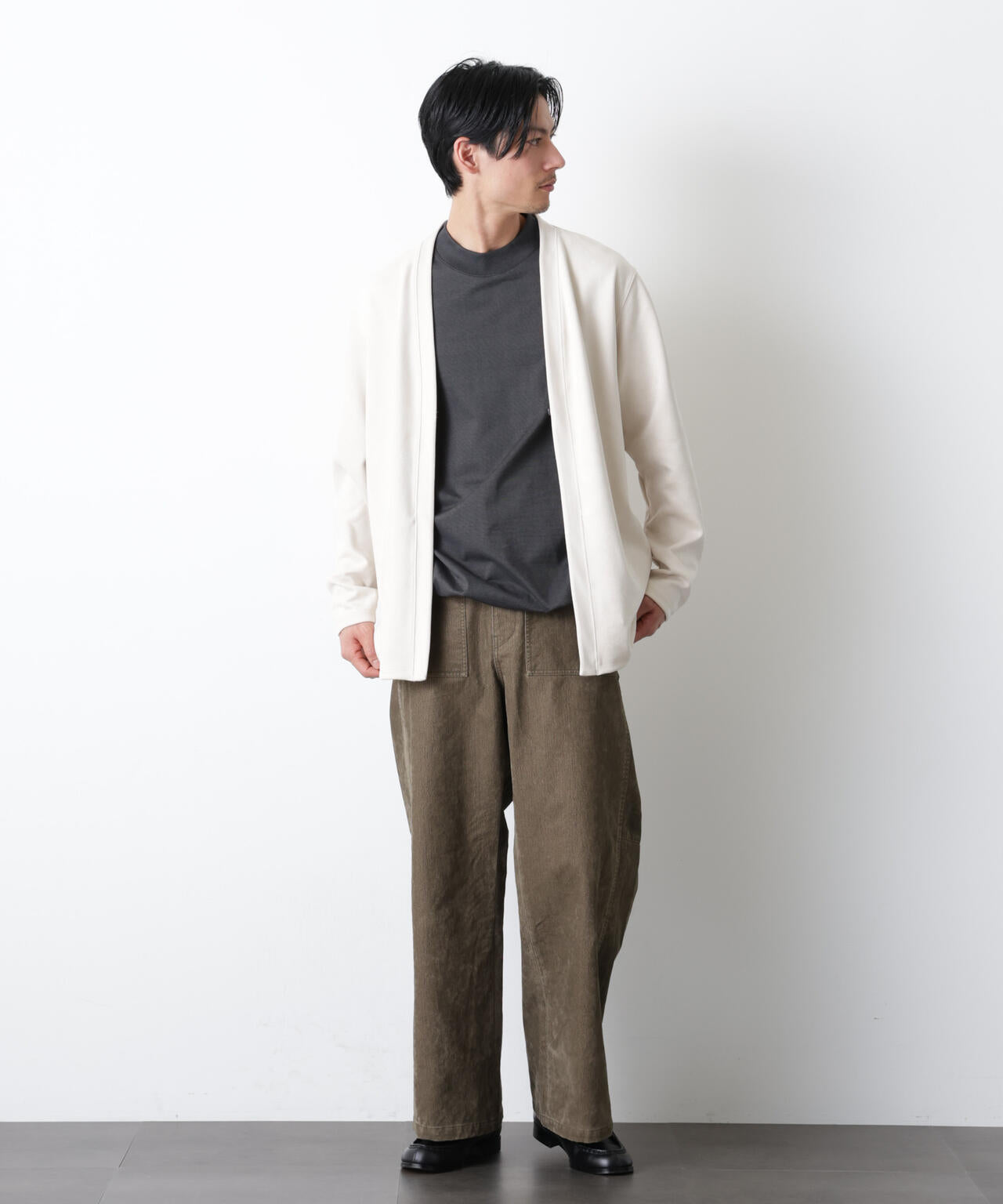 「モダンコンフォート」フェイクスエードトッパーカーディガン 6686123206