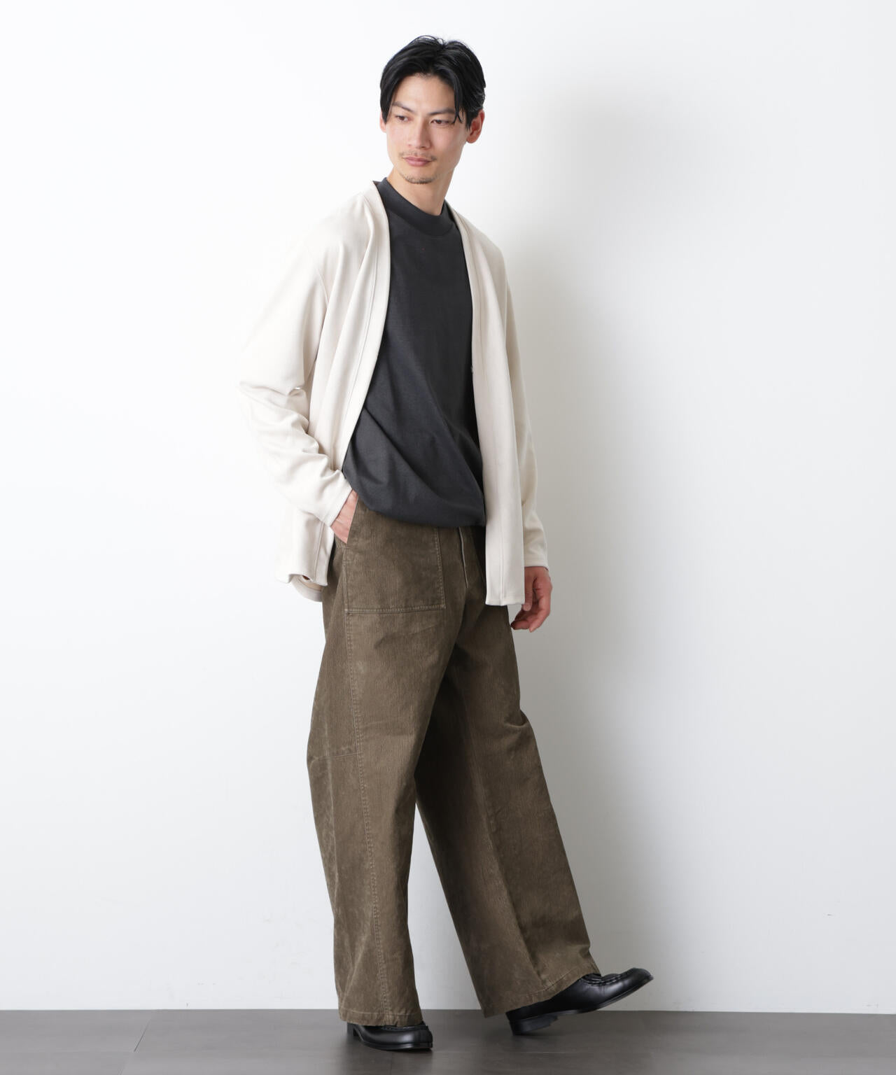 「モダンコンフォート」フェイクスエードトッパーカーディガン 6686123206