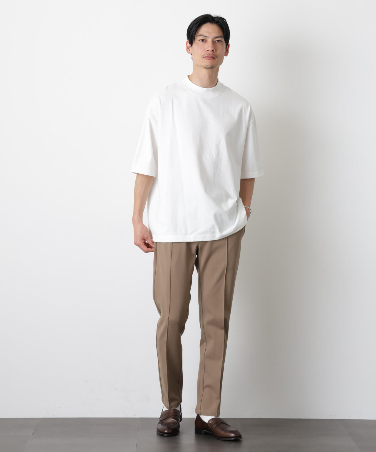 ソラーロワイドモックネックTシャツ 6686124203