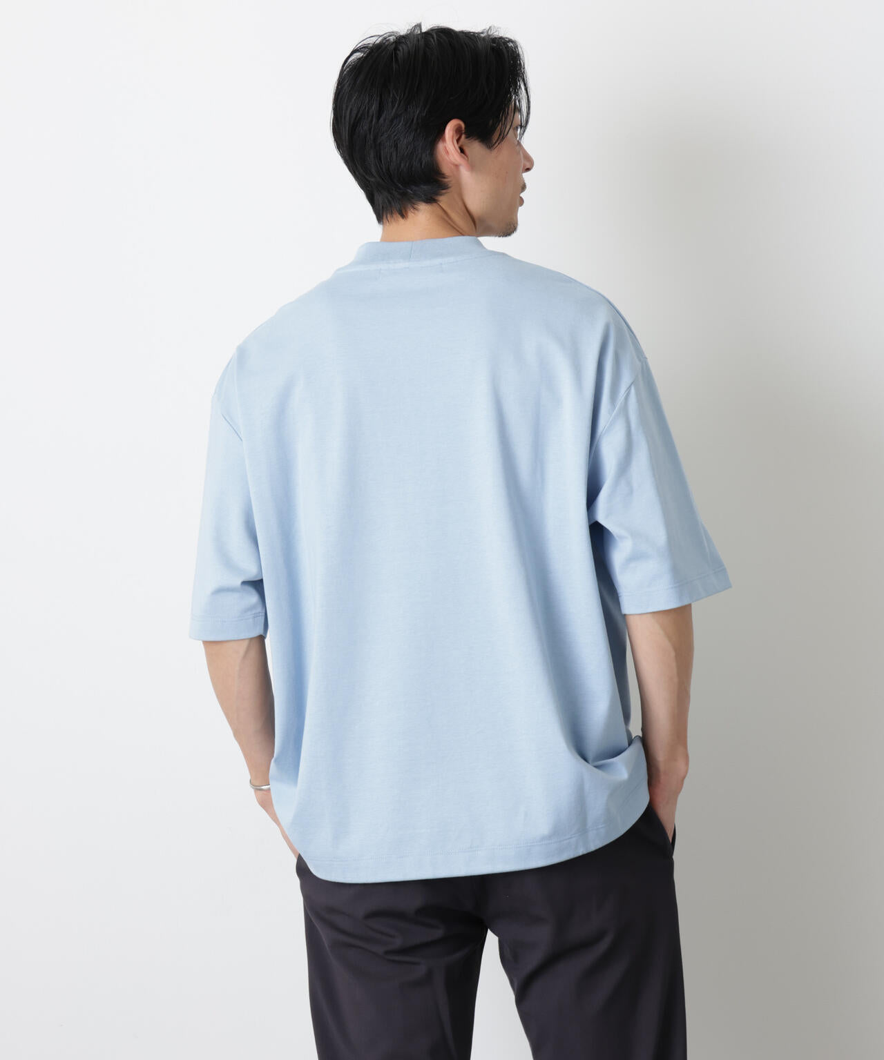 ソラーロワイドモックネックTシャツ 6686124203