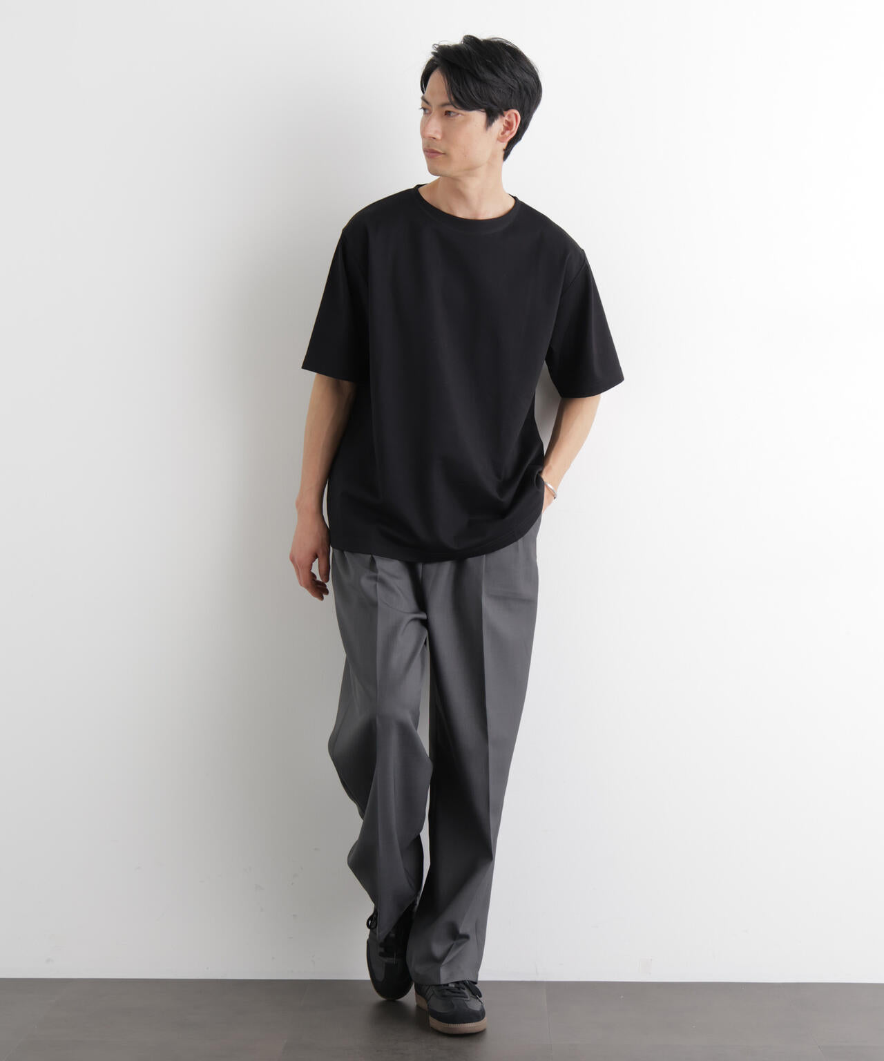 モクロディ ボートネック サイドスリットTシャツ 6686124204