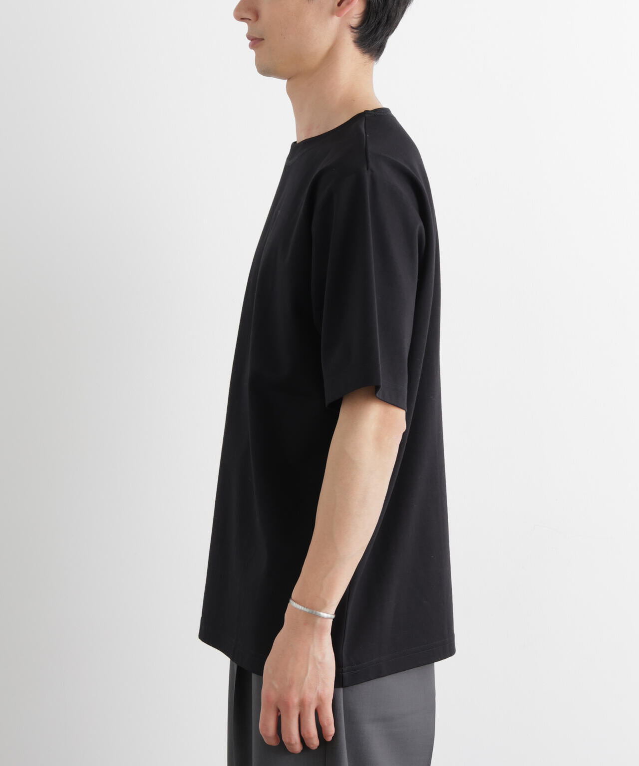 モクロディ ボートネック サイドスリットTシャツ 6686124204