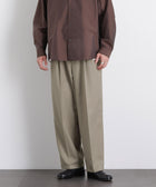 ライトベージュ