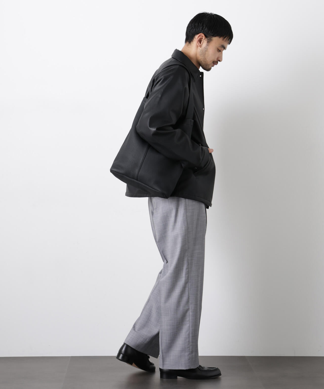 「大人のワイドパンツ」スラブシャークスキンイージースラックス 6686127209