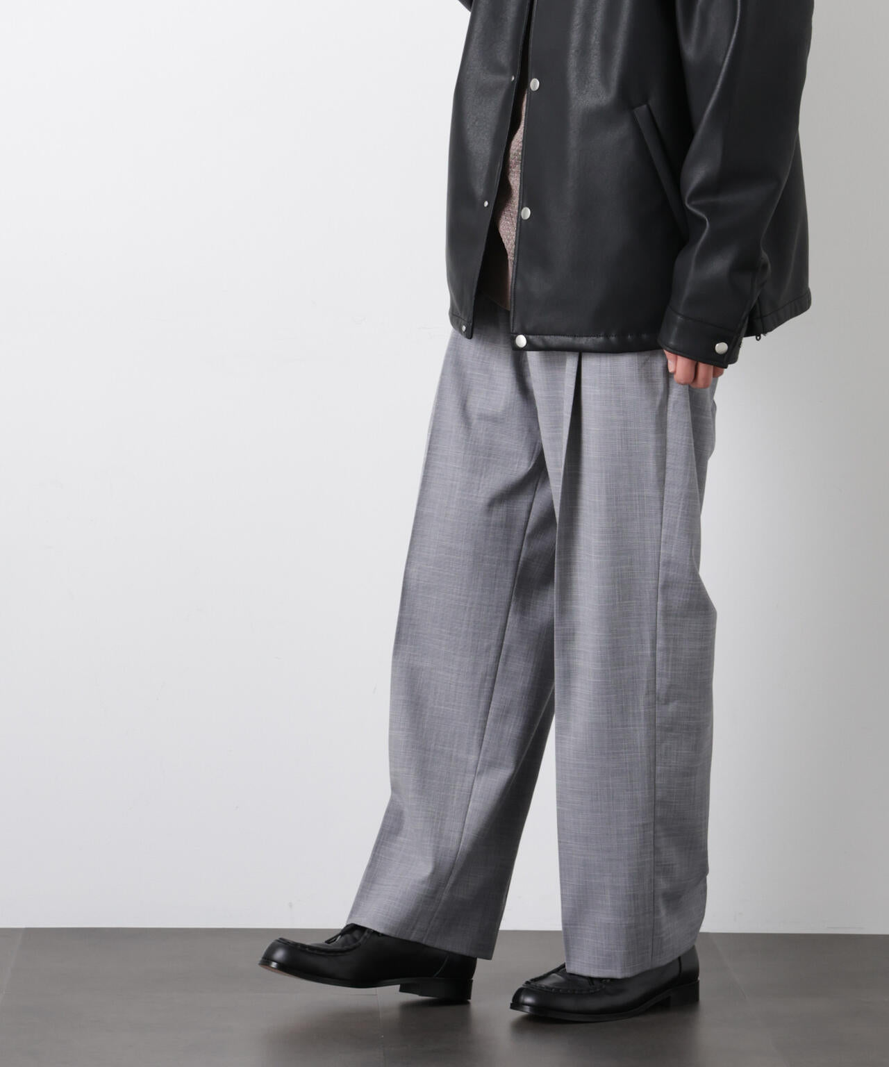 「大人のワイドパンツ」スラブシャークスキンイージースラックス