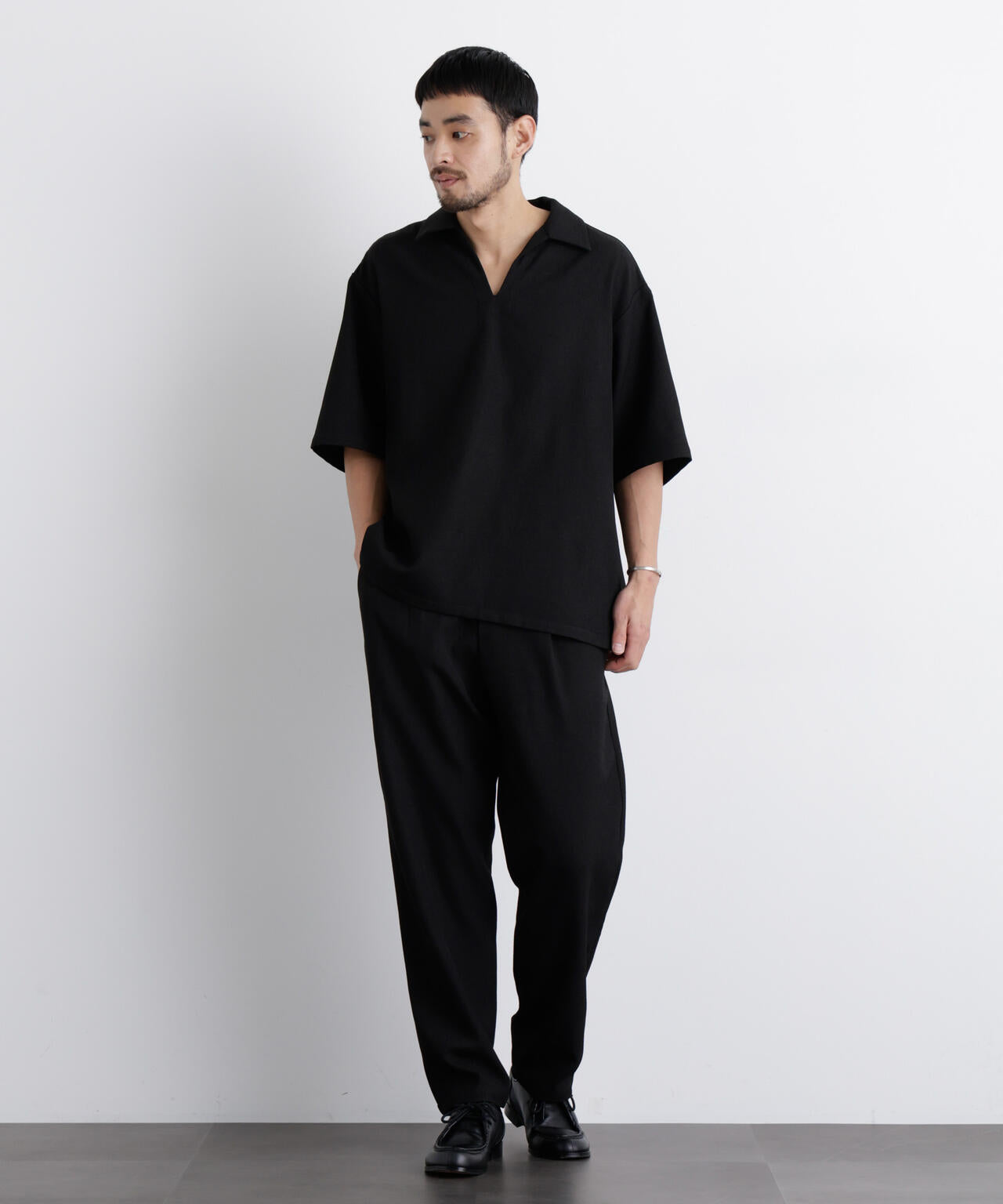 「Meaningful Continuity」coveross(R) EOS ポリエステルブッチャーリラックスワイドパンツ 6686127212