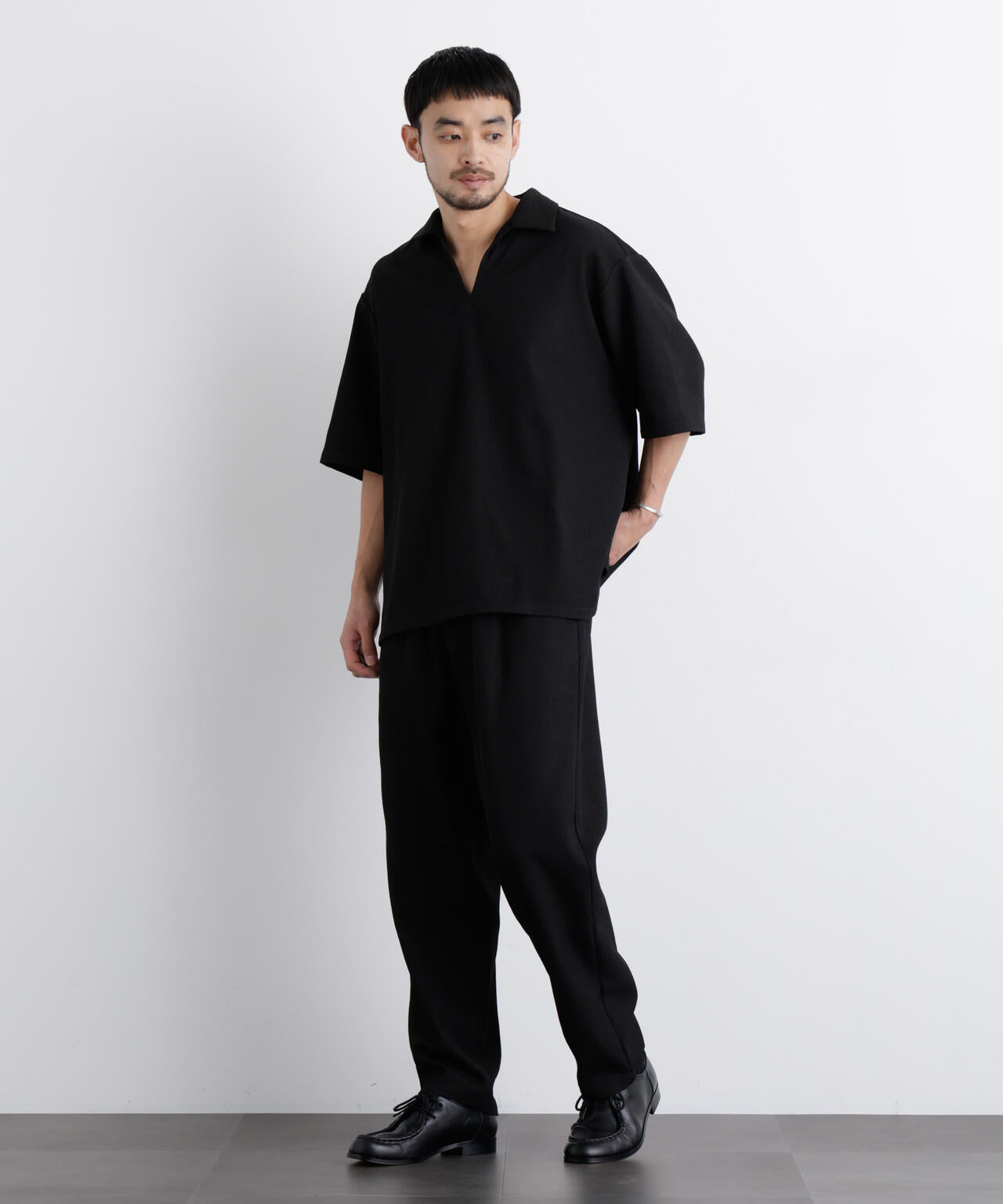 「Meaningful Continuity」coveross(R) EOS ポリエステルブッチャーリラックスワイドパンツ 6686127212