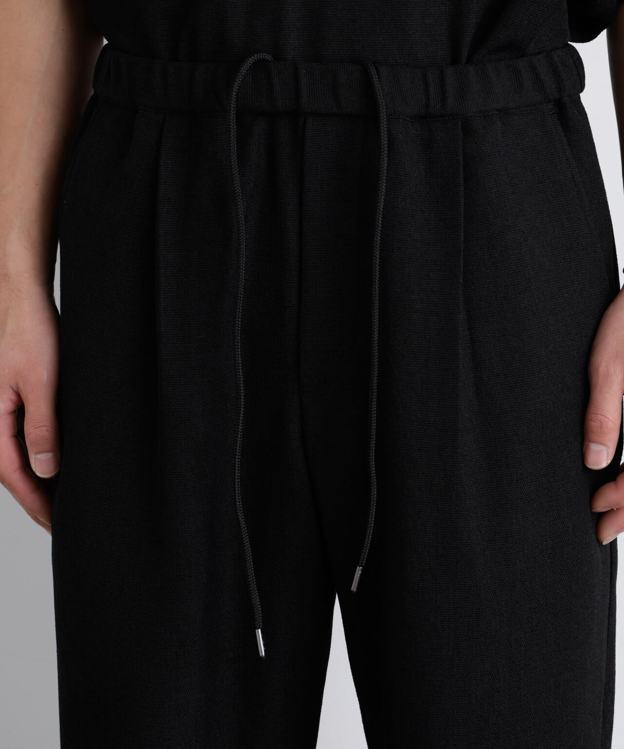 「Meaningful Continuity」coveross(R) EOS ポリエステルブッチャーリラックスワイドパンツ 6686127212