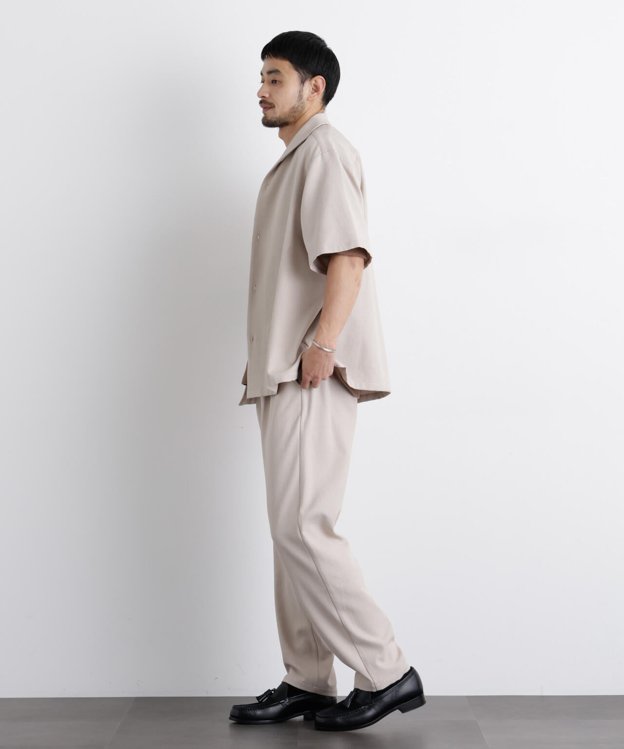 「Meaningful Continuity」coveross(R) EOS ポリエステルブッチャーリラックスワイドパンツ 6686127212