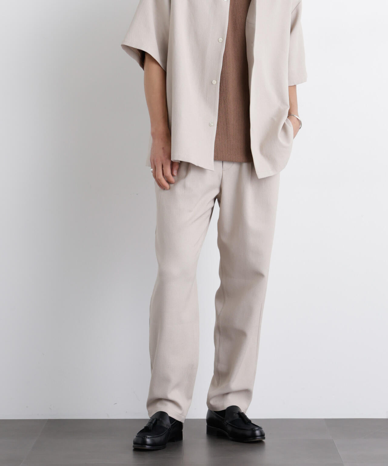 「Meaningful Continuity」coveross(R) EOS ポリエステルブッチャーリラックスワイドパンツ 6686127212