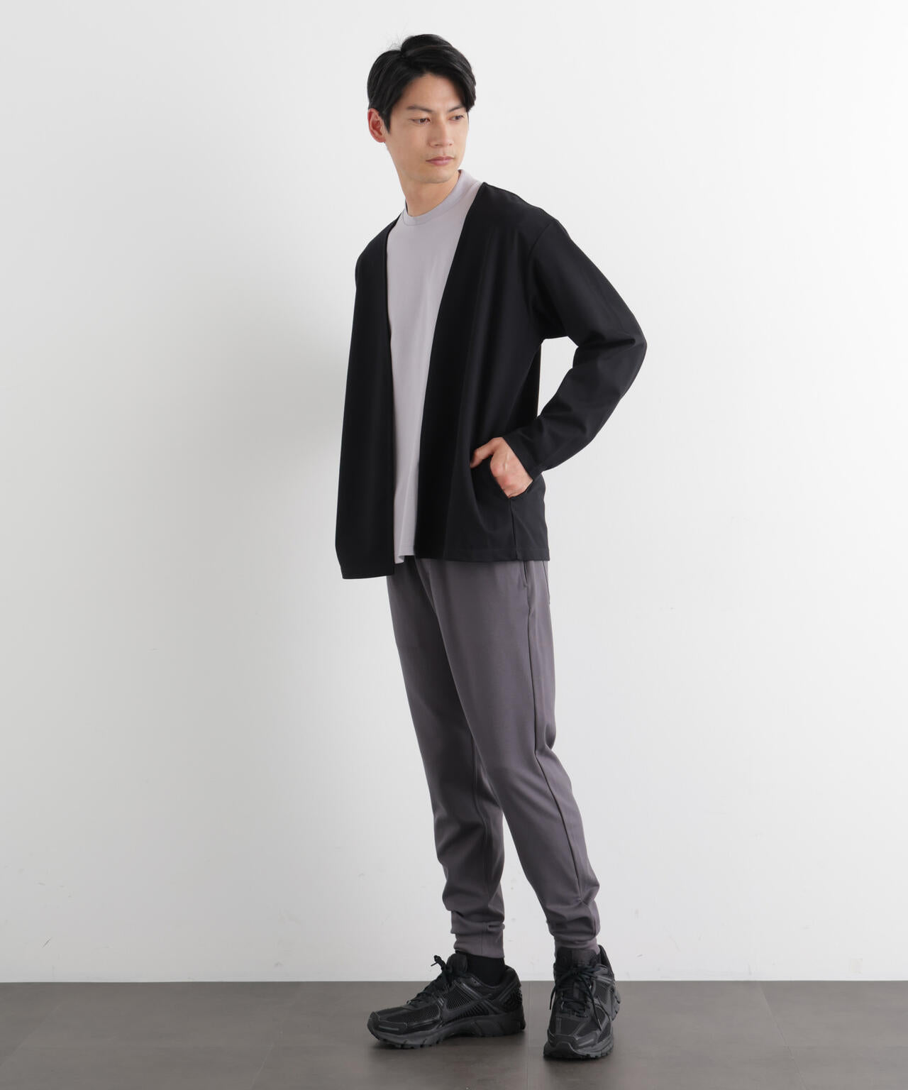 Meaningful Continuity」coveross(R) レーヨンジャージージョガーパンツ