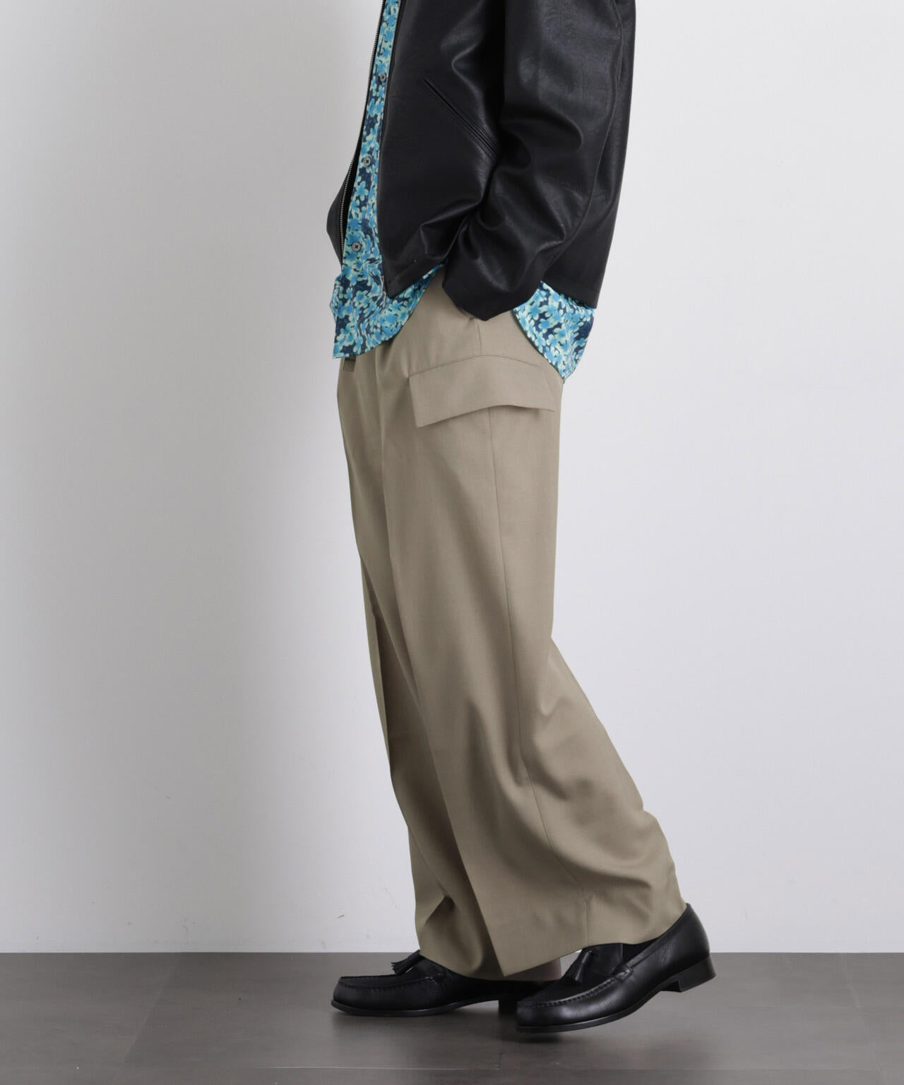 「Gavante」ドライギャバワイドカーゴパンツ 6686127216