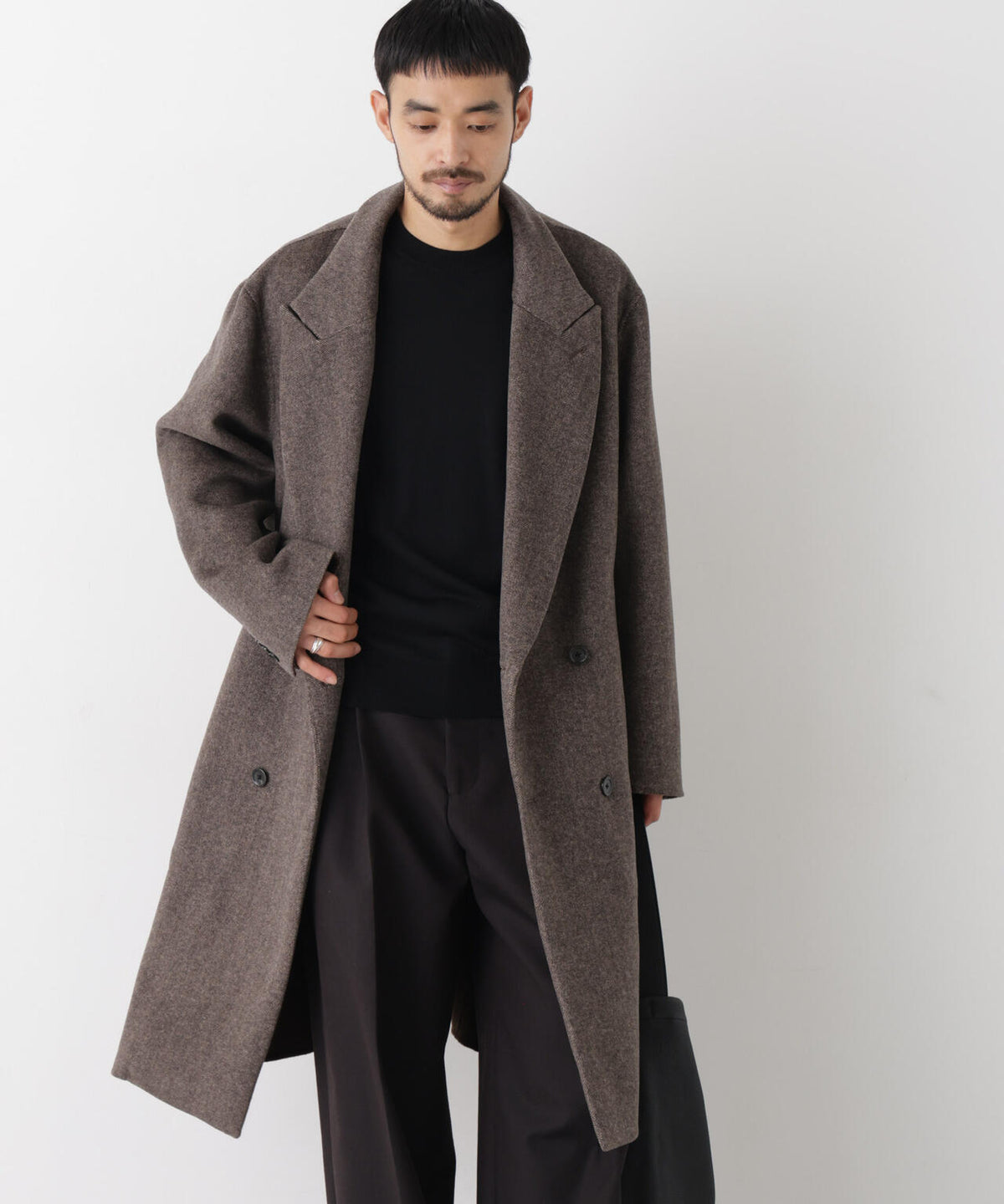 ｢ASSEMBLANC｣ カシミヤブレンドリバーピークドラペルダブルコート 6686211209