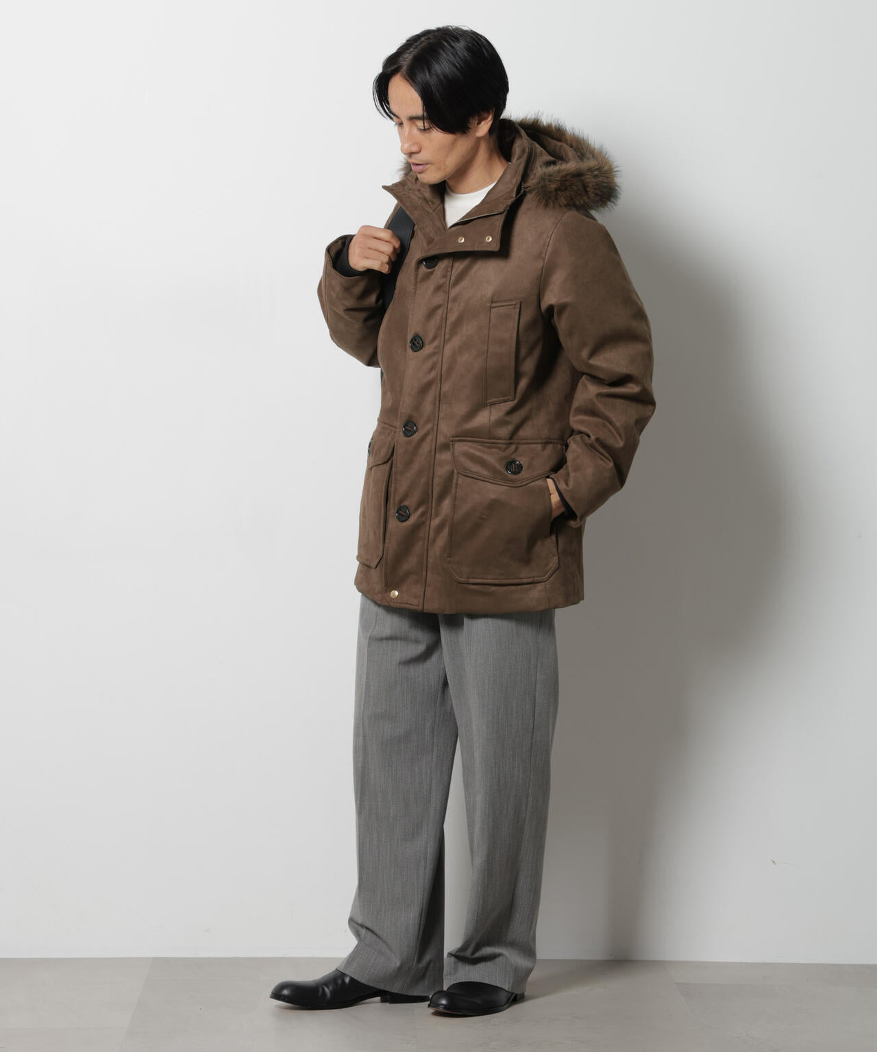 週末SALE【美品✨】ニアバイミー　ロングダウンベスト My西川ダウン(R)」フェイクスエードダウン