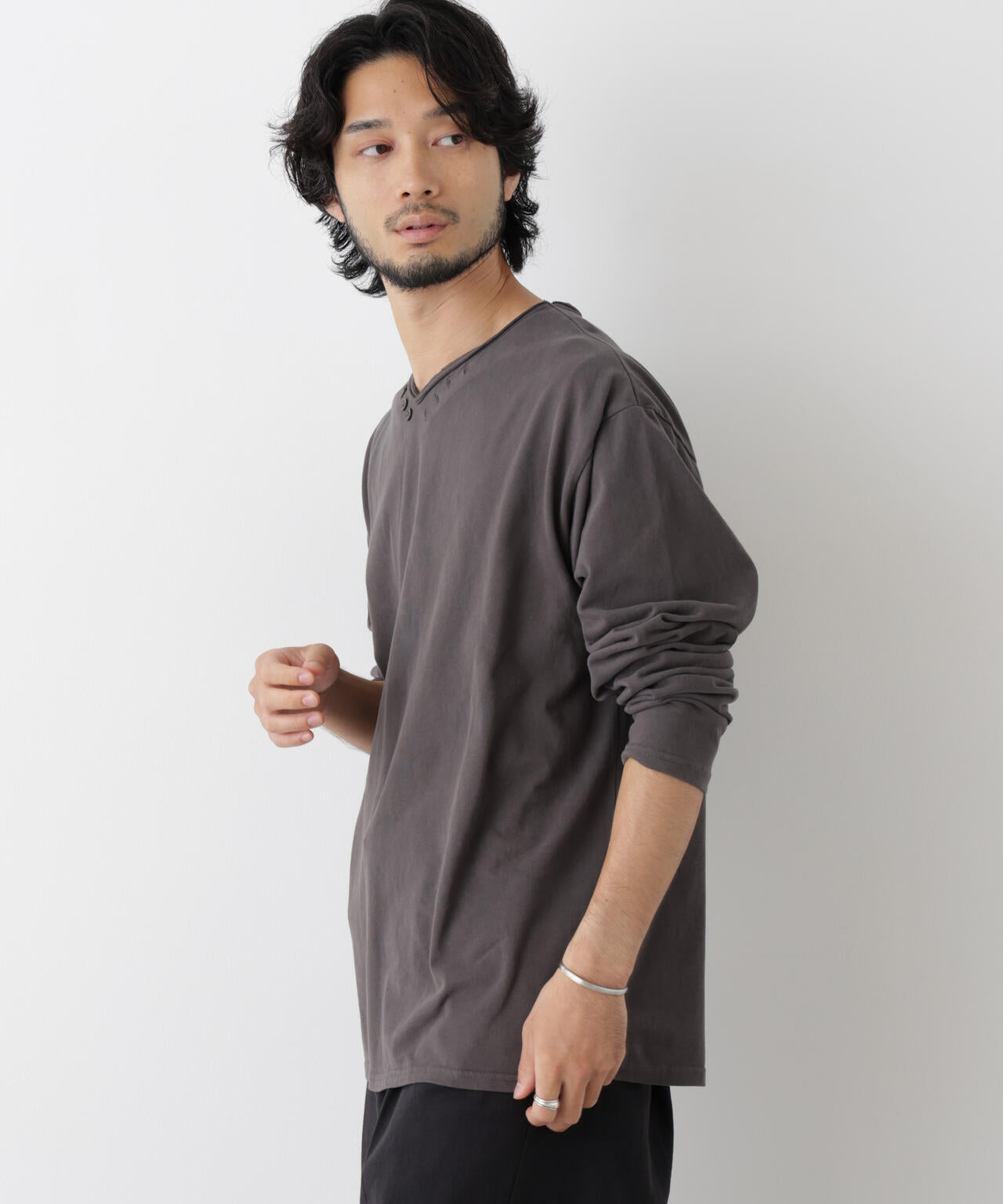 「surplus」デザインヘンリーネックTシャツ 長袖 6686223214