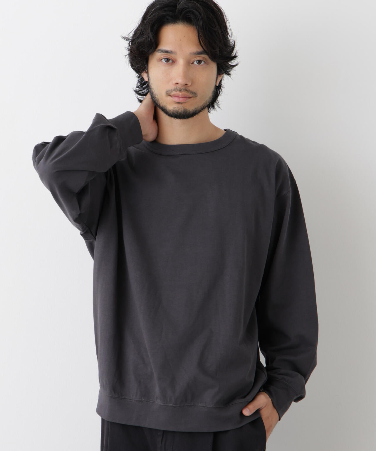 181cm　B:75 W:73 H:90 着用サイズ：L