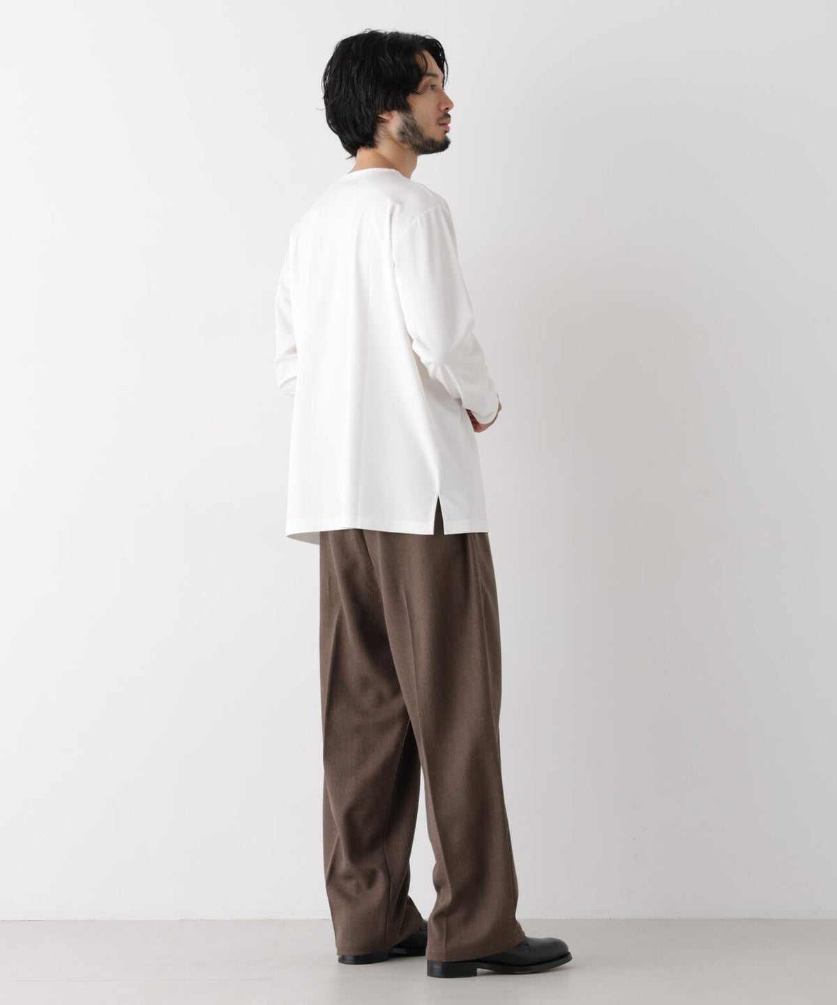 「モダンコンフォートシリーズ」モクロディ ボートネック サイドスリット Tシャツ 6686223230