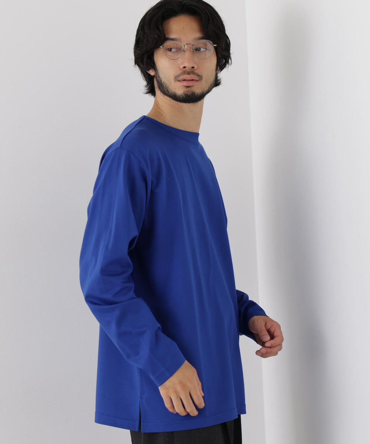 「モダンコンフォートシリーズ」モクロディ ボートネック サイドスリット Tシャツ 6686223230