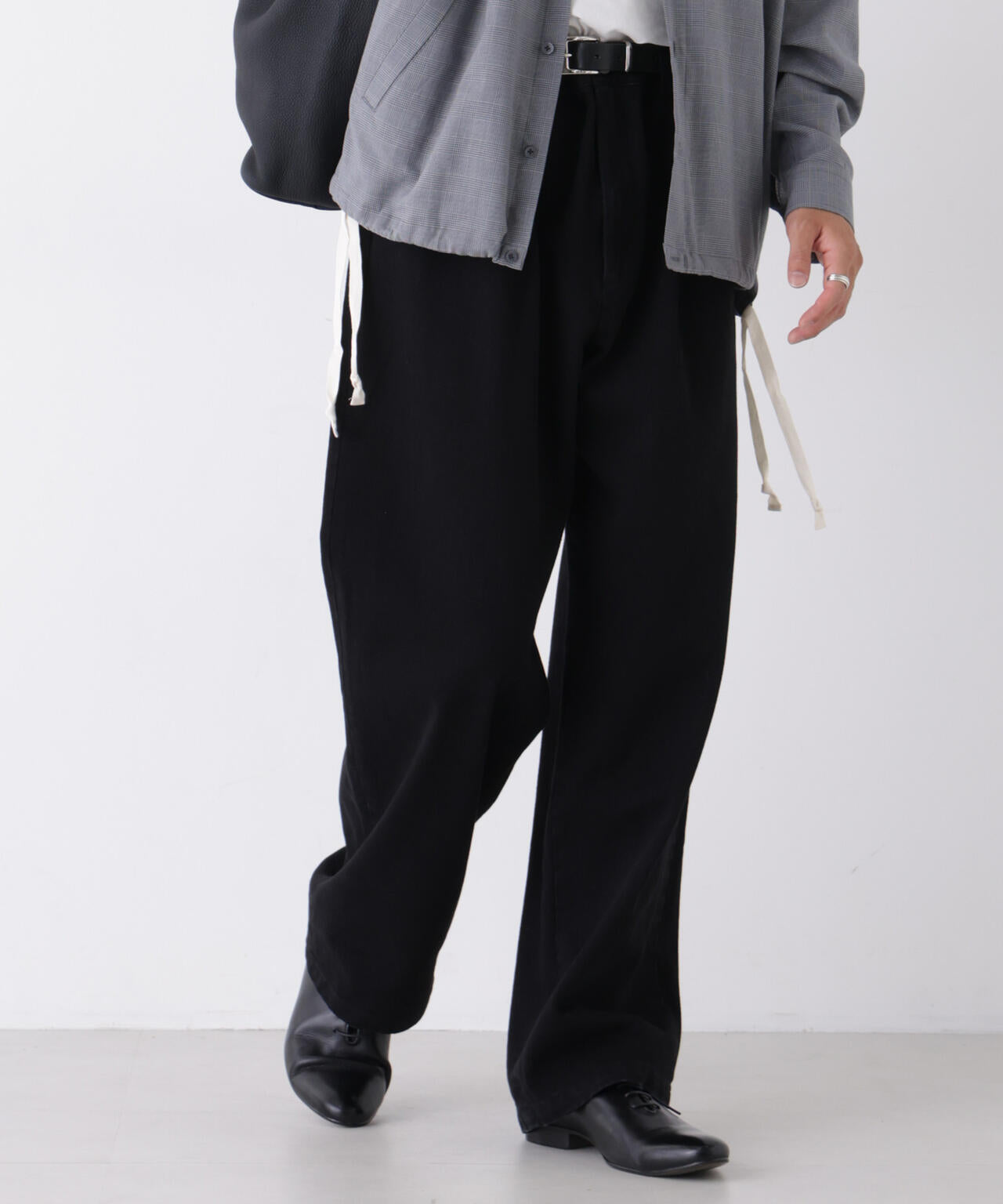 181cm　B:75 W:73 H:90 着用サイズ：L