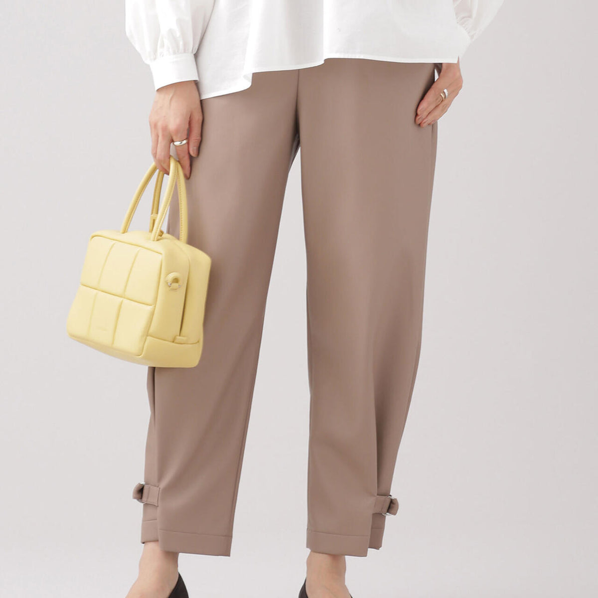 ヴィーガンレザー パンツ（セットアップ可）