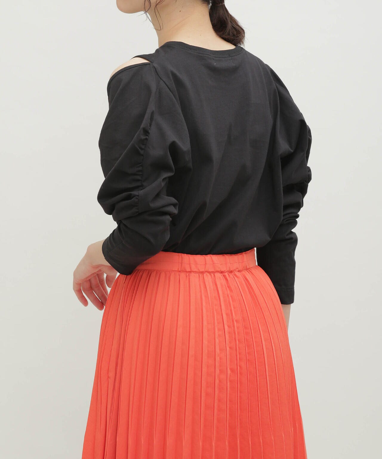 LB.03/ギャザースリーブカットアウトトップス 6693123302