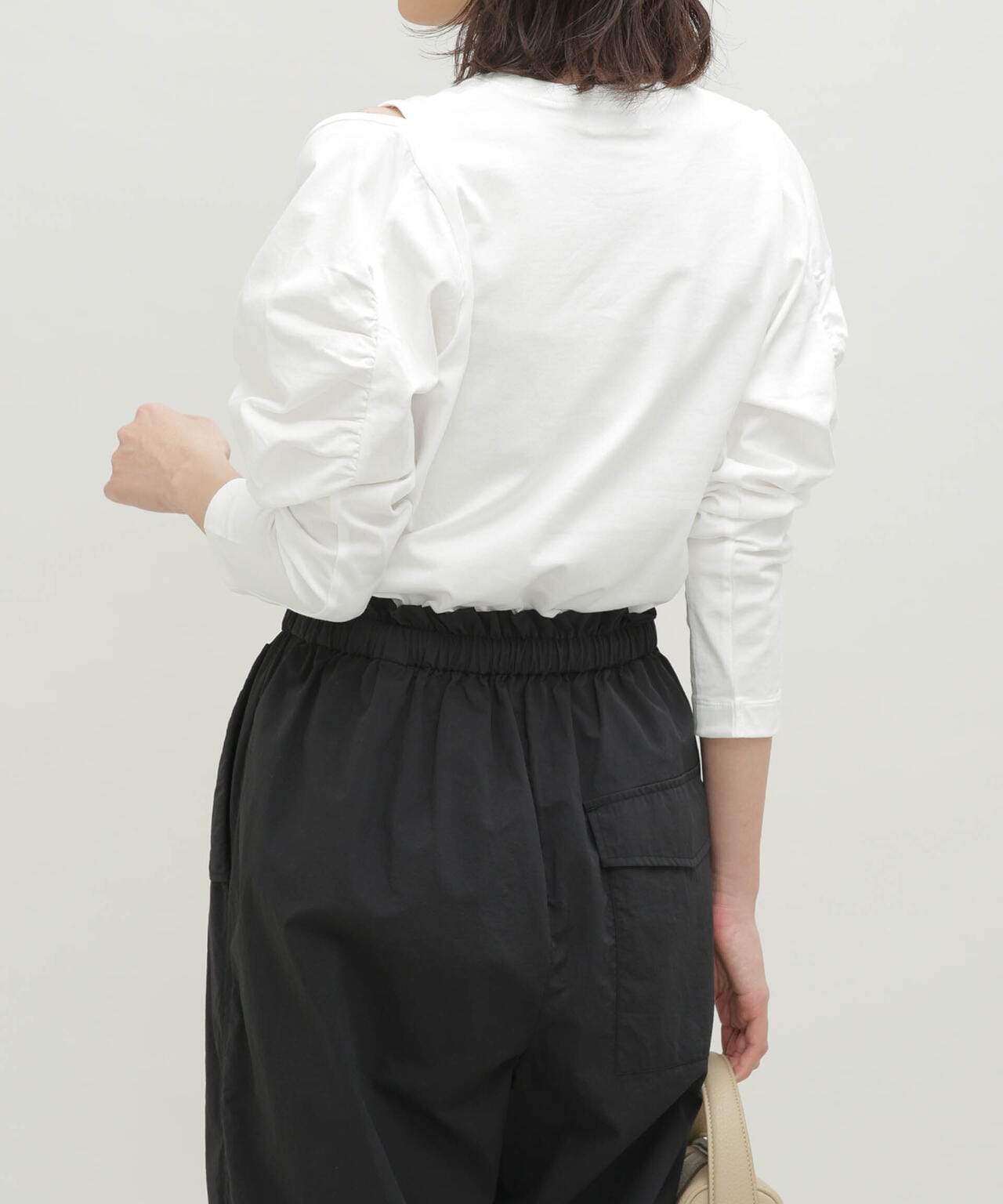 LB.03/ギャザースリーブカットアウトトップス 6693123302