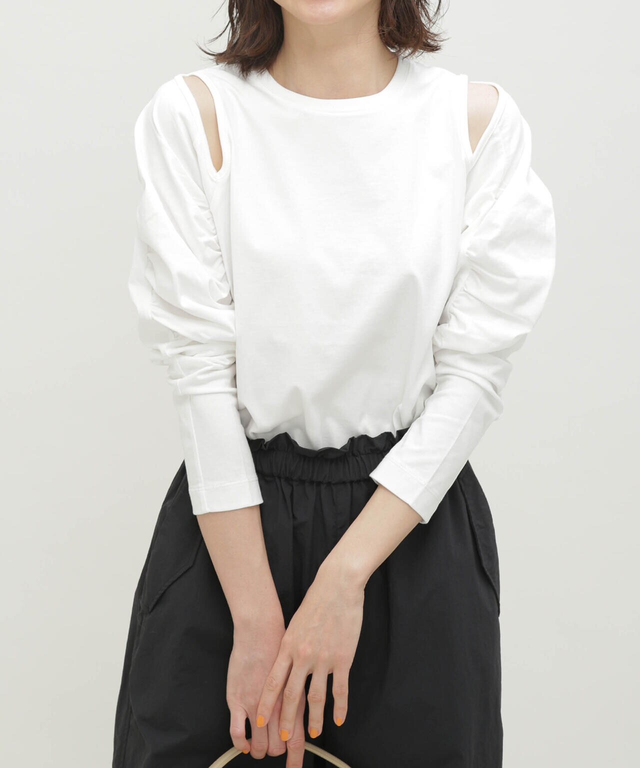 LB.03/ギャザースリーブカットアウトトップス 6693123302