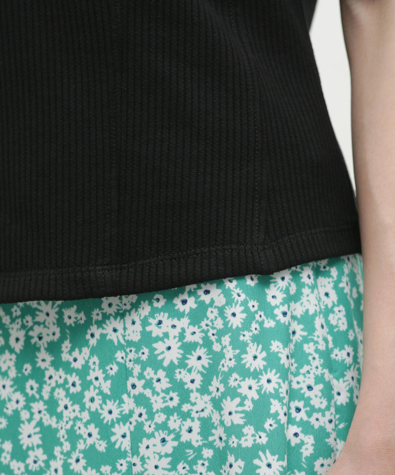 LB.03/バックオープンリブカットソー 6693124320