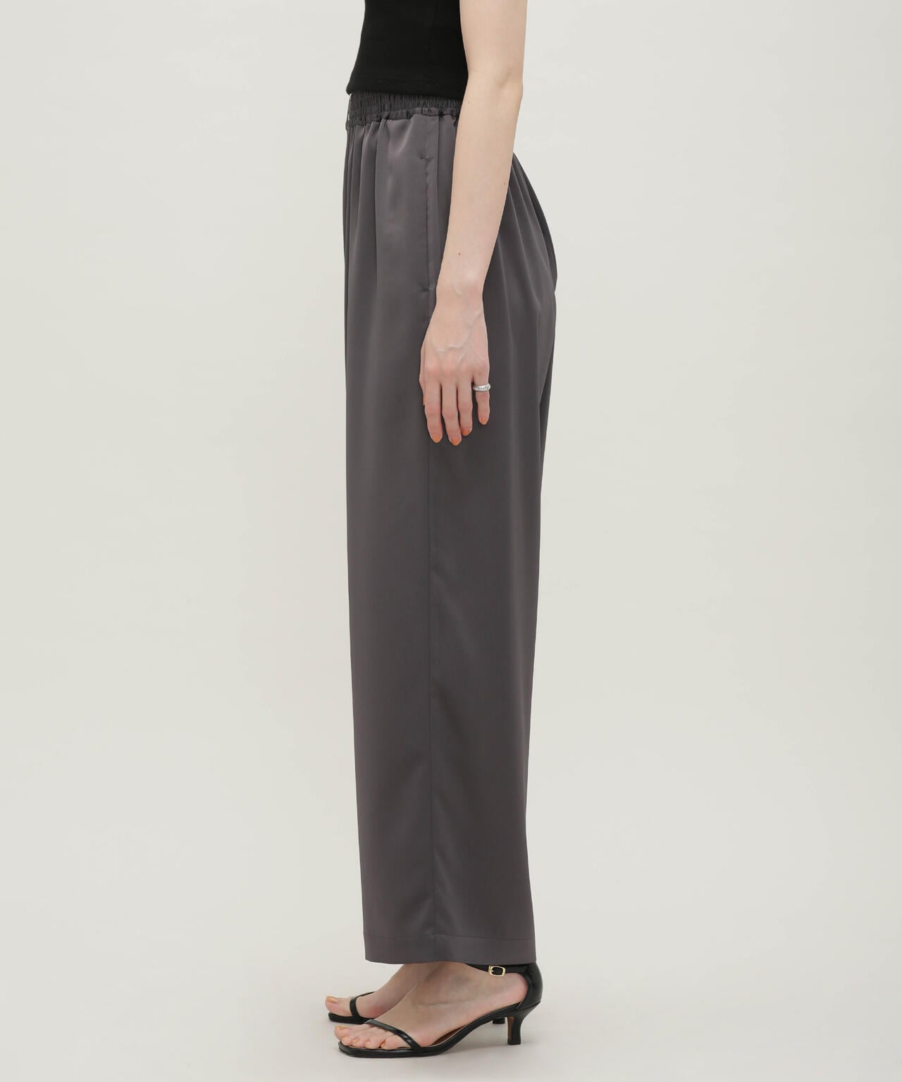 LB.03/クレープサテンイージーパンツ 6693127314