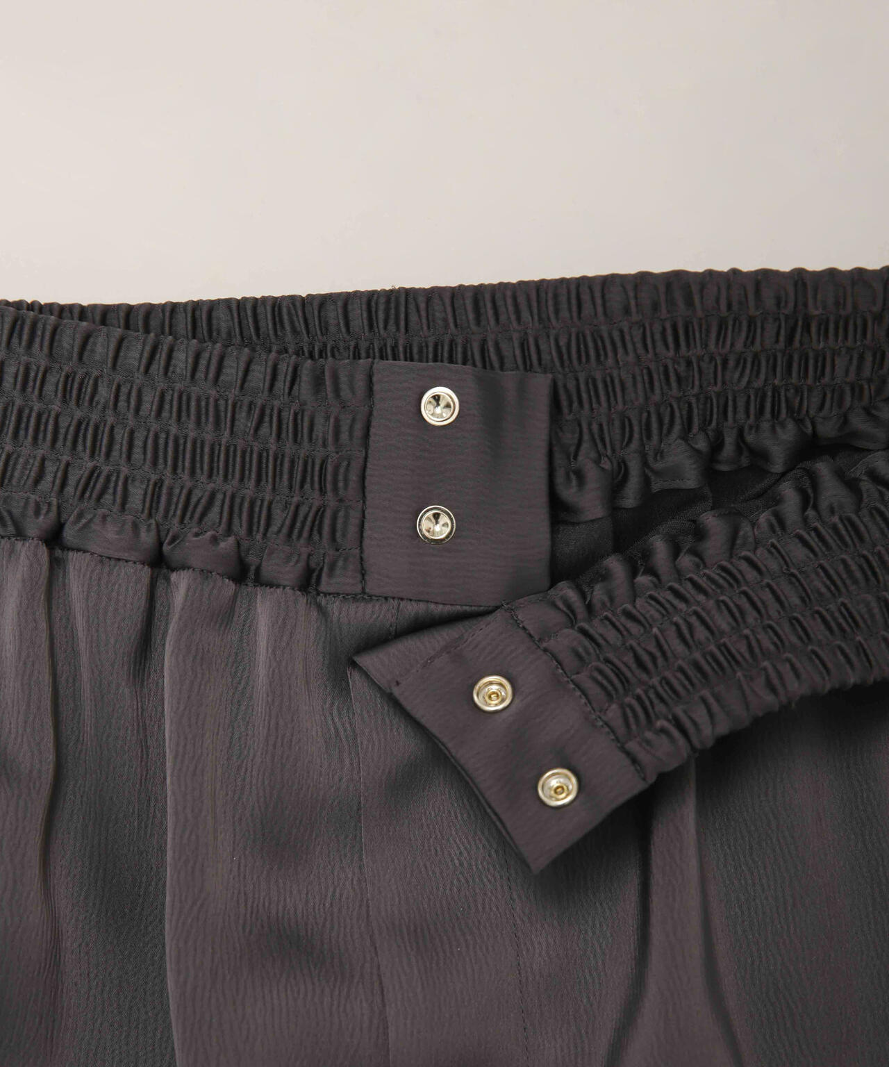 LB.03/クレープサテンイージーパンツ 6693127314