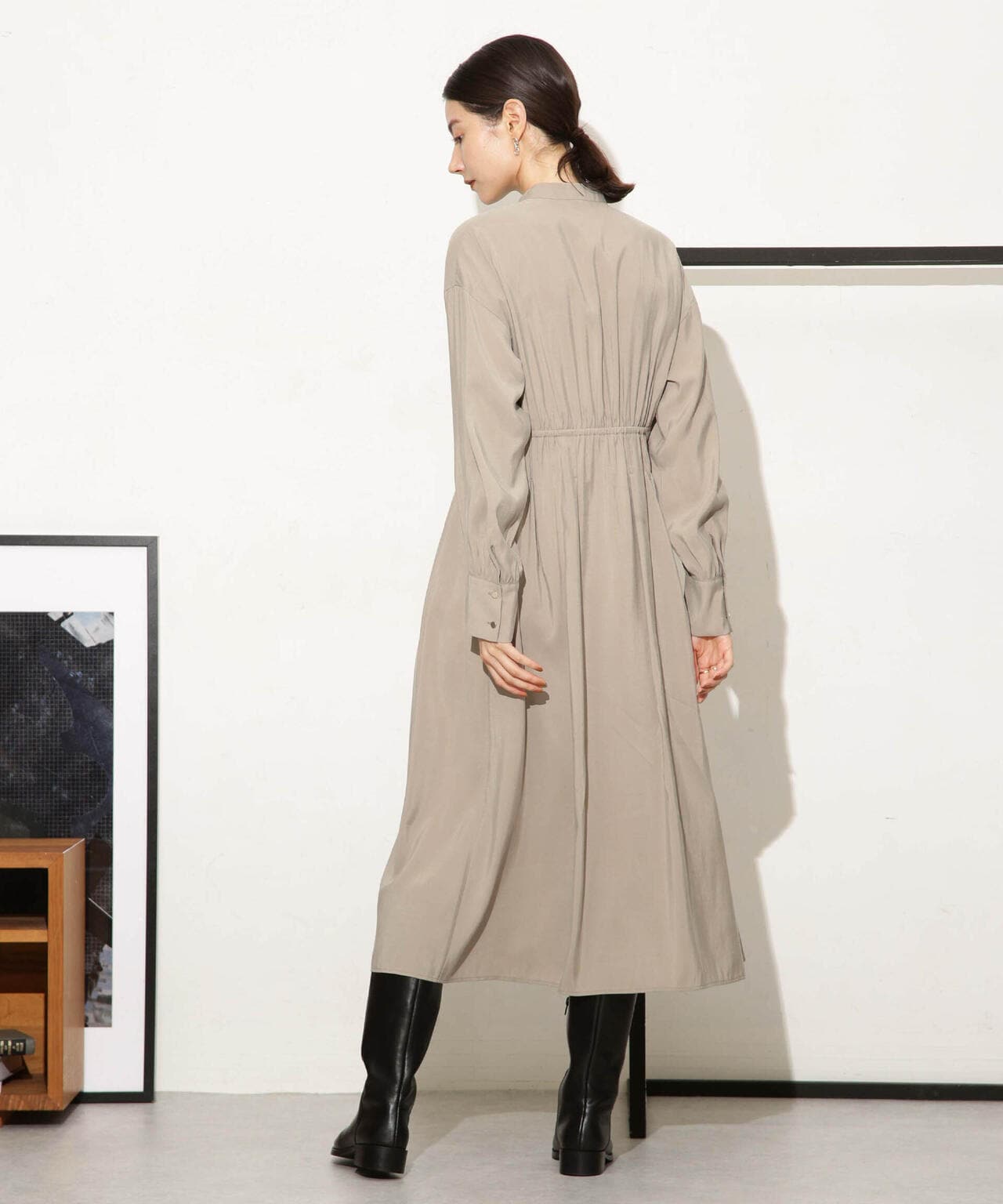 モダールピーチウエストシェイプタックワンピース 6693219326