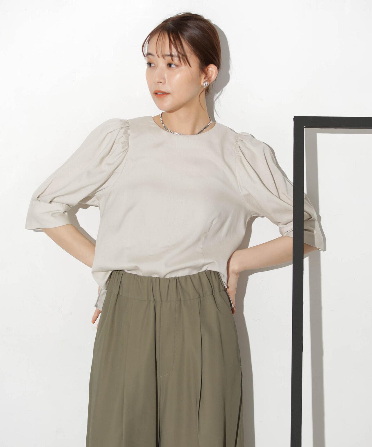 リネンブレンドギャザースリーブブラウス(セットアップ可) 6693221303