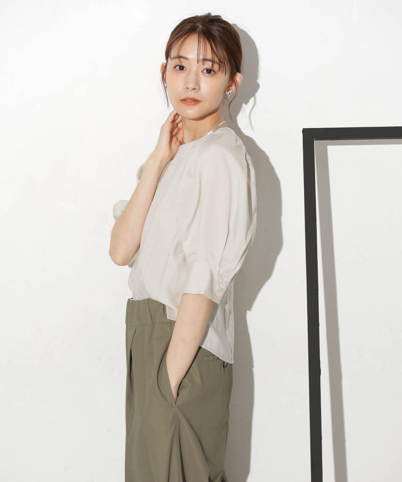 リネンブレンドギャザースリーブブラウス(セットアップ可) 6693221303